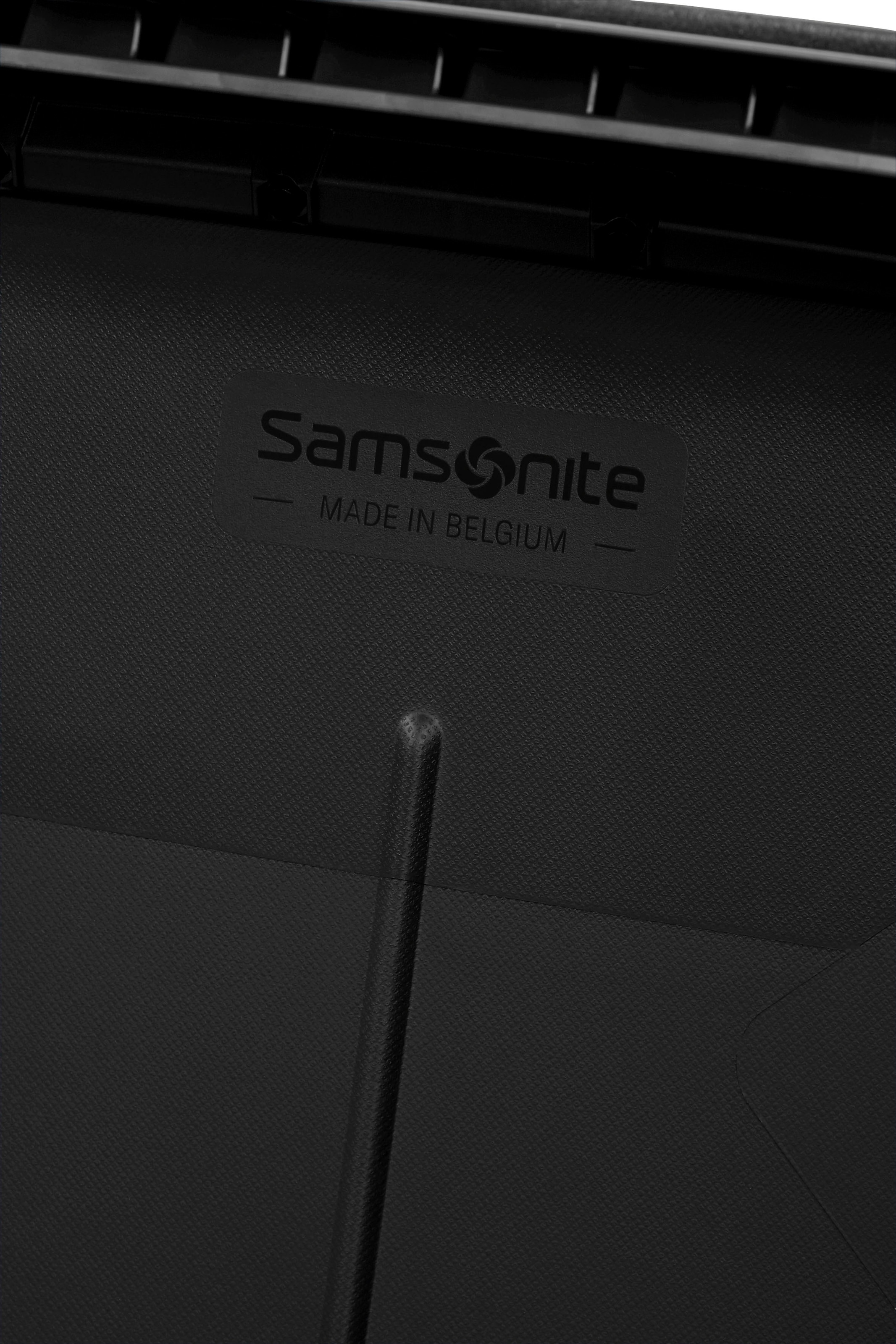 Samsonite Hartschalen-Trolley »ESSENS, verschiedene Größen und Farben«, 4 Rollen, Reisekoffer Hartschalenkoffer Koffer für Flugreisen TSA-Schloss