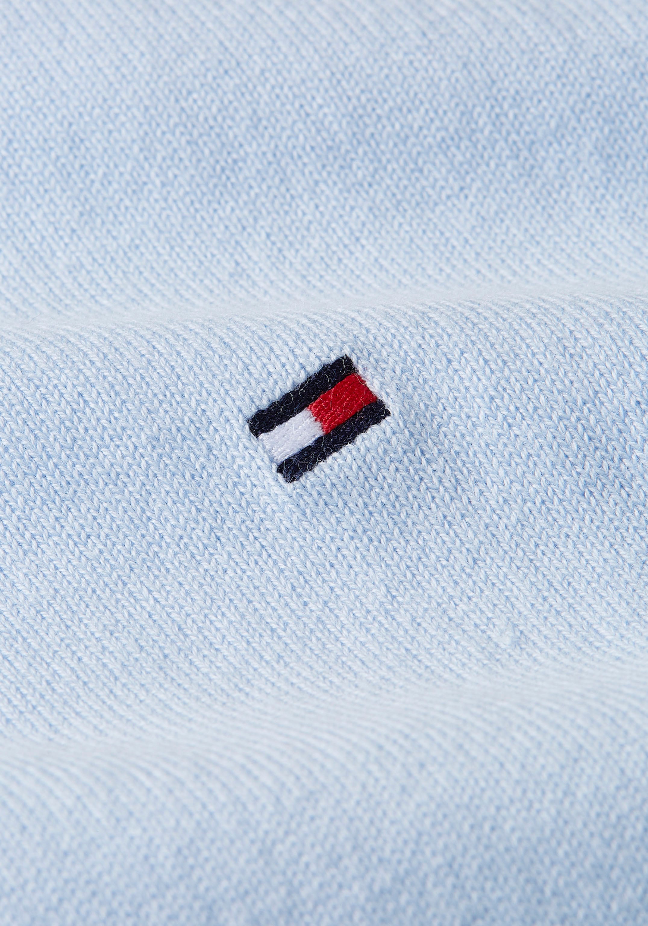 Tommy Hilfiger Strickpullover »CO JERSEY STITCH BOAT-NK SWEATER«, mit Tommy Hilfiger Logo-Flag am Ärmel