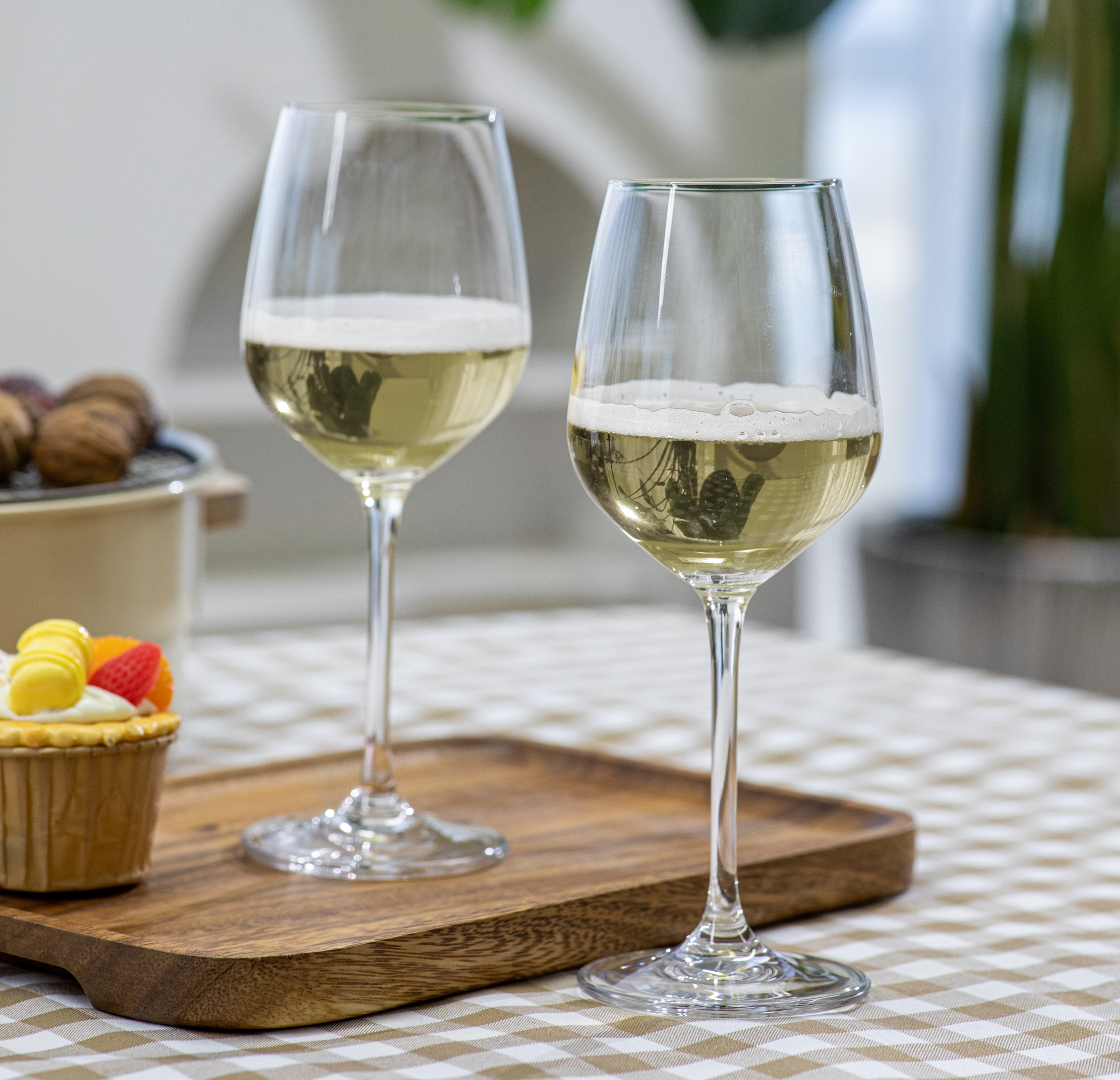 ECHTWERK Weißweinglas »Set, ca. 370 ml«, (Set, 6 tlg.), aus hochwertigem Glas mit zeitlosem Design