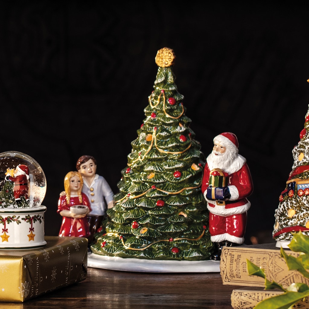 Villeroy & Boch Weihnachtsfigur »Dekofigur Santa am Baum Christmas Toys bunt«