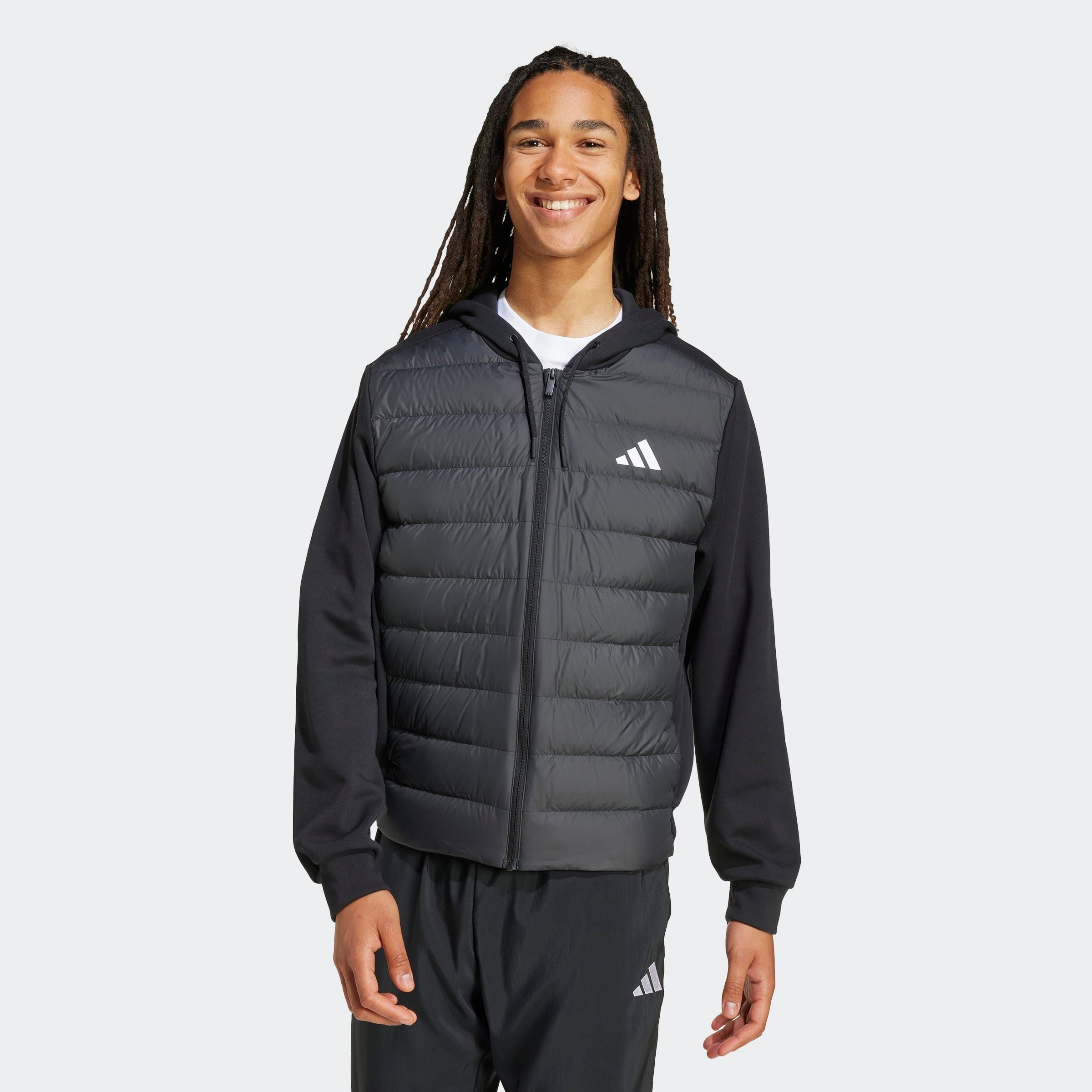 adidas Sportswear Outdoorjacke "ESSENTIALS CLIMAWARM LEICHTE MIT KAPUZE" günstig online kaufen