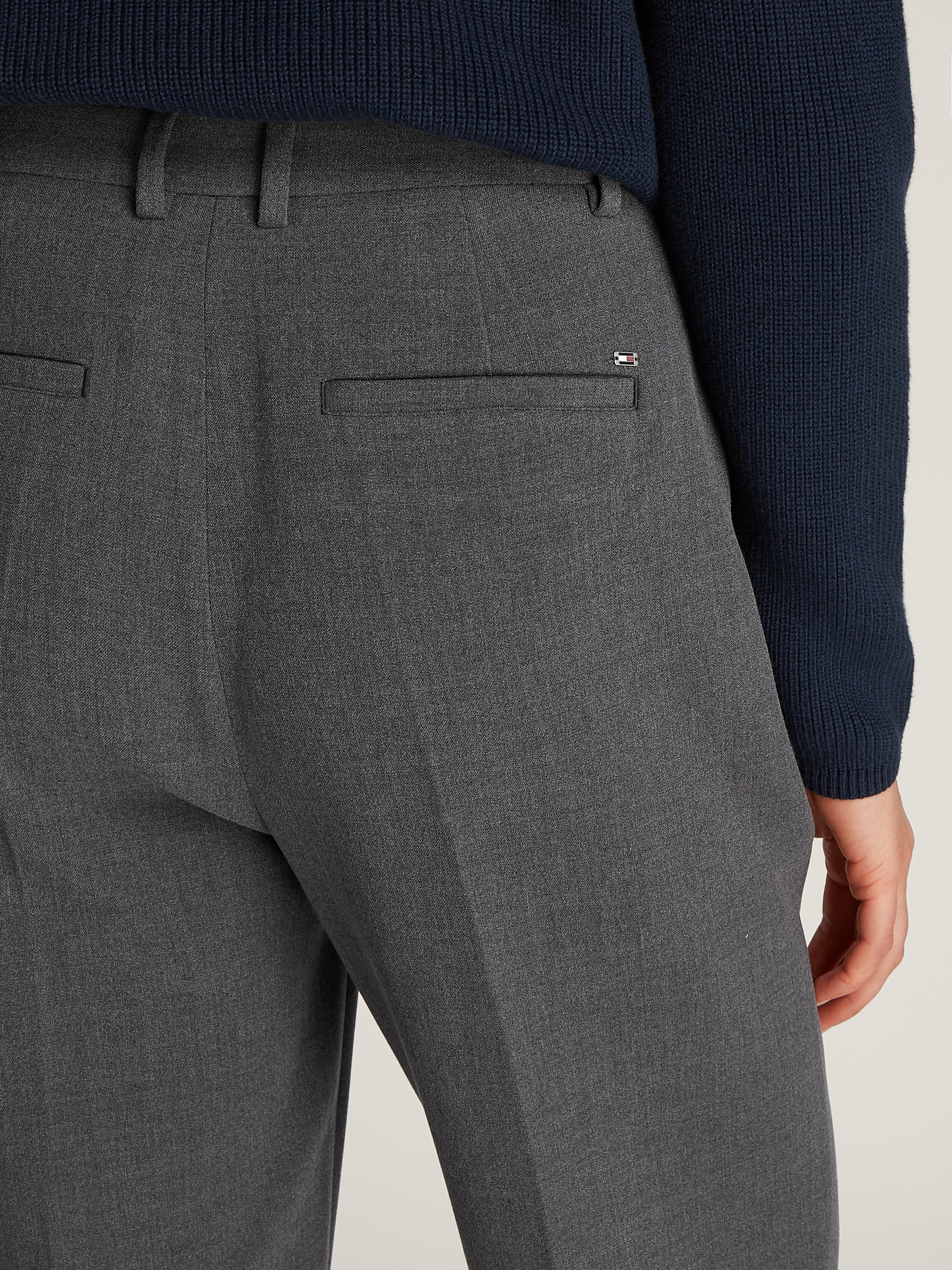 Tommy Hilfiger Webhose »PUNTO SLIM STRAIGHT PANT«, mit Bügelfalten, Metalllabel