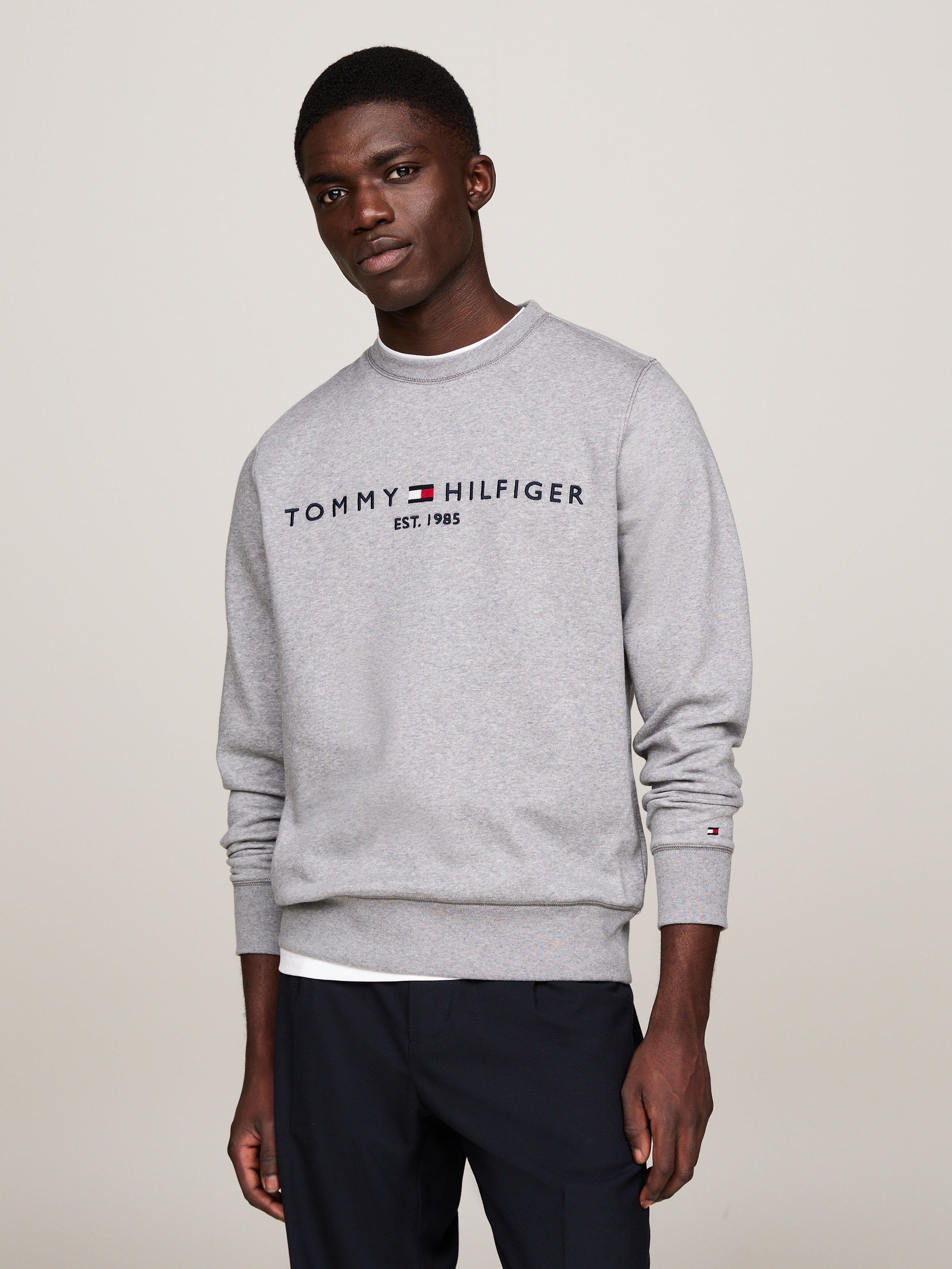 Tommy Hilfiger Sweatshirt "TOMMY LOGO", unifarben, casual, regular fit, Bau günstig online kaufen