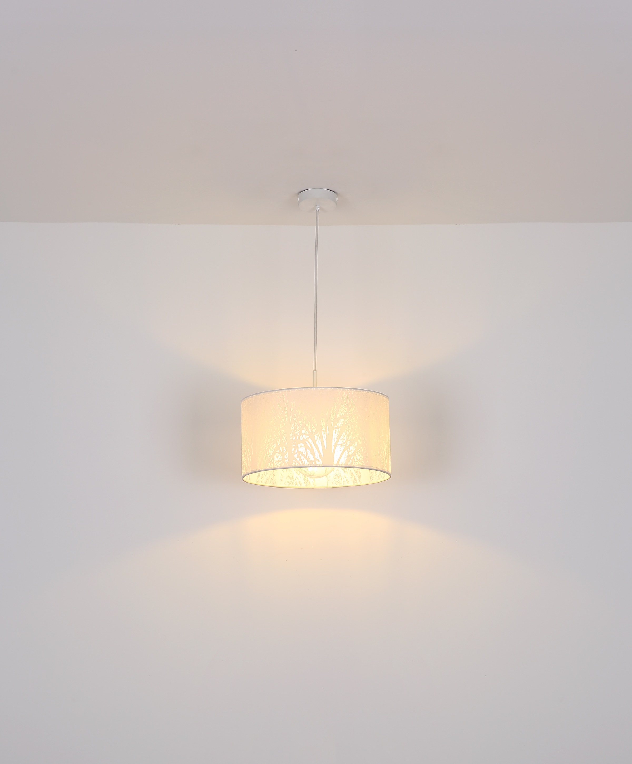 GLOBO LIGHTING Hängeleuchte »PINNI« E27 1 Stk. Weiße Hängeleuchte mit Baum-Dekor, höhenverstellbar