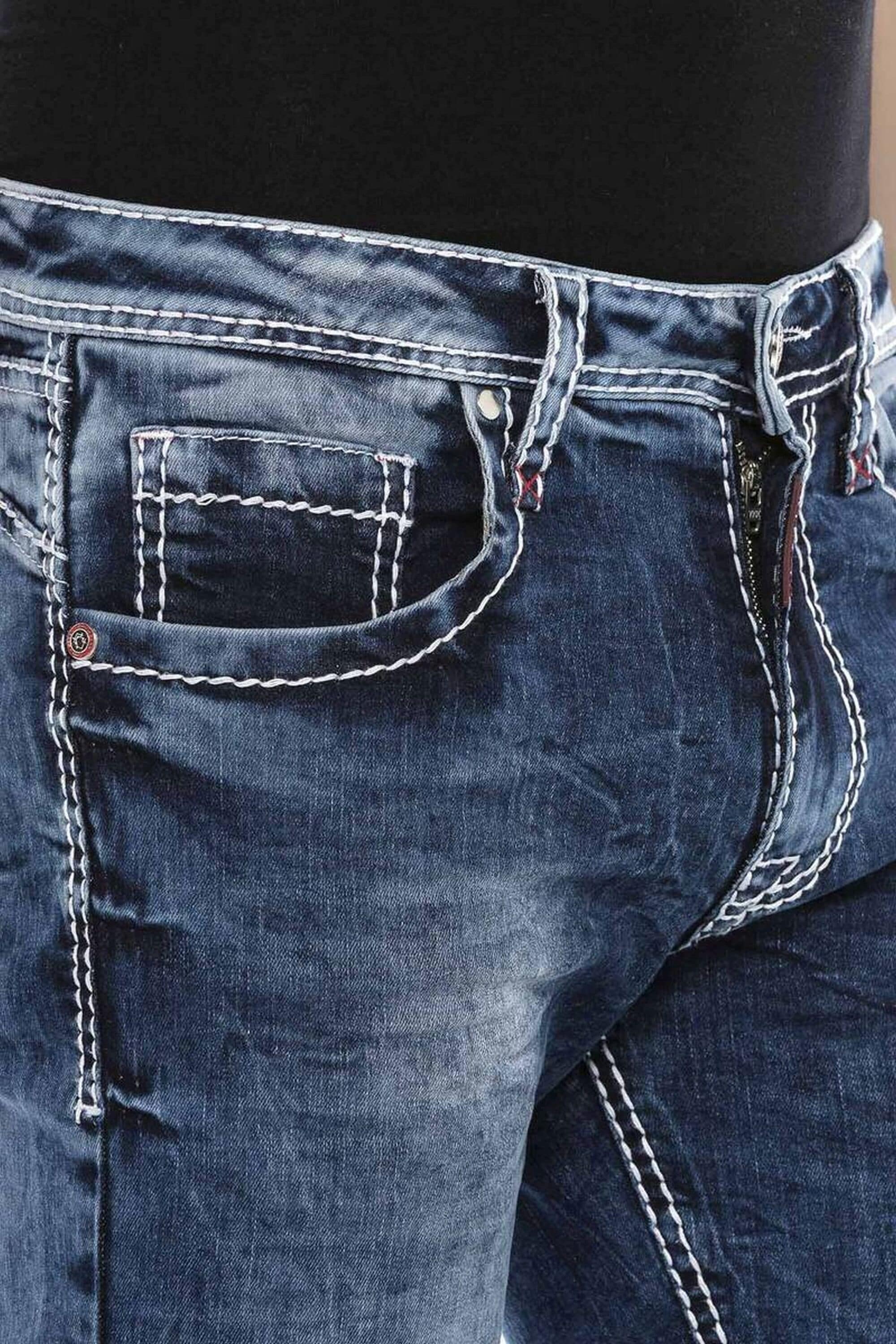 Cipo & Baxx 5-Pocket-Jeans »DENIM«, bequeme Jeans in klassischem Design, CD588