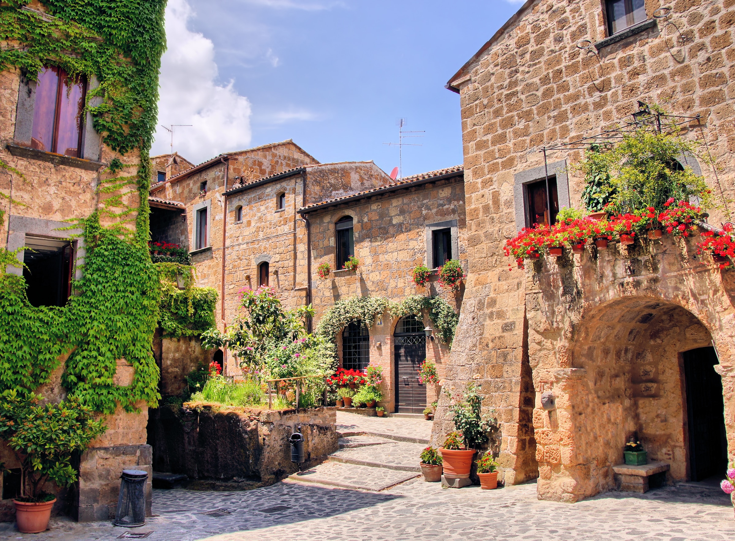 Papermoon Fototapete "Italian Old Village" glatt