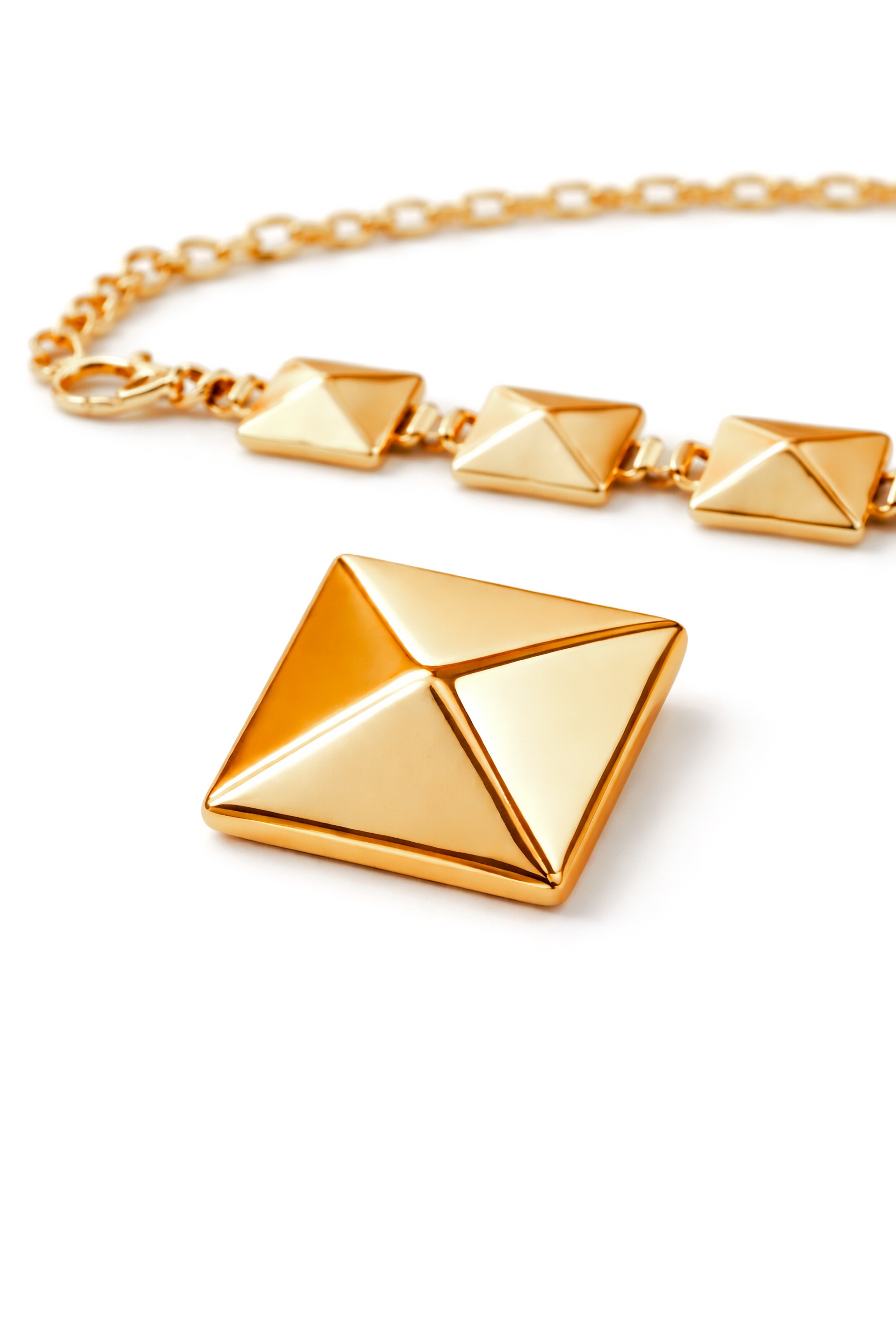 COLLEZIONE ALESSANDRO Kettengürtel »Party« mit Pyramiden Nieten, Made in Italy