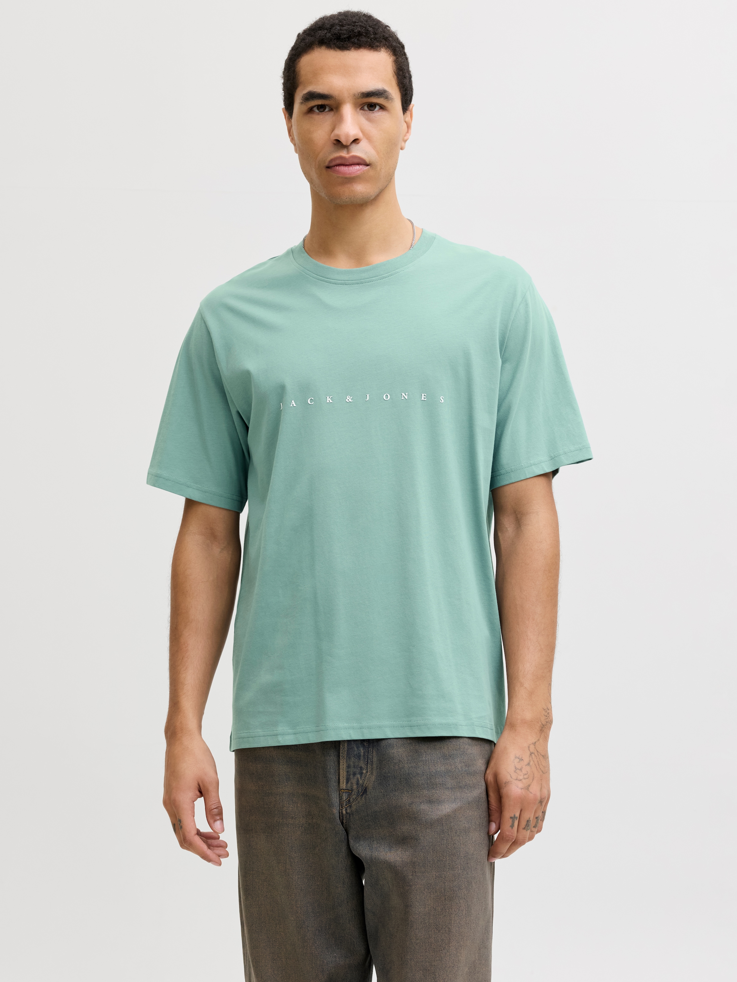 Jack & Jones Rundhalsshirt "JJESTAR mit Pigmentprint und Baumwollgefühl" mi günstig online kaufen