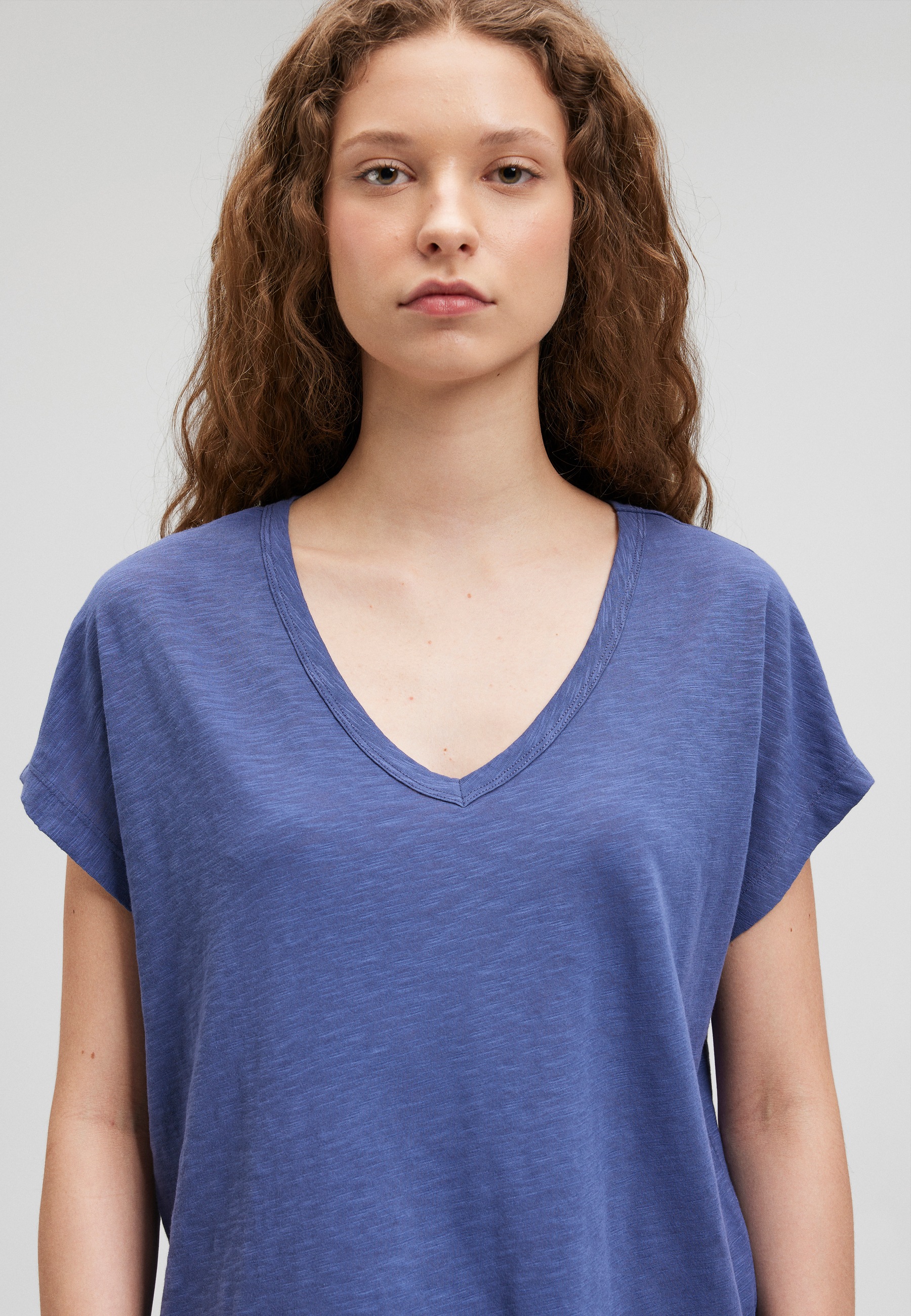 Mavi Kurzarmshirt »SHORT SLEEVE BASIC«, T-Shirt V-Neck