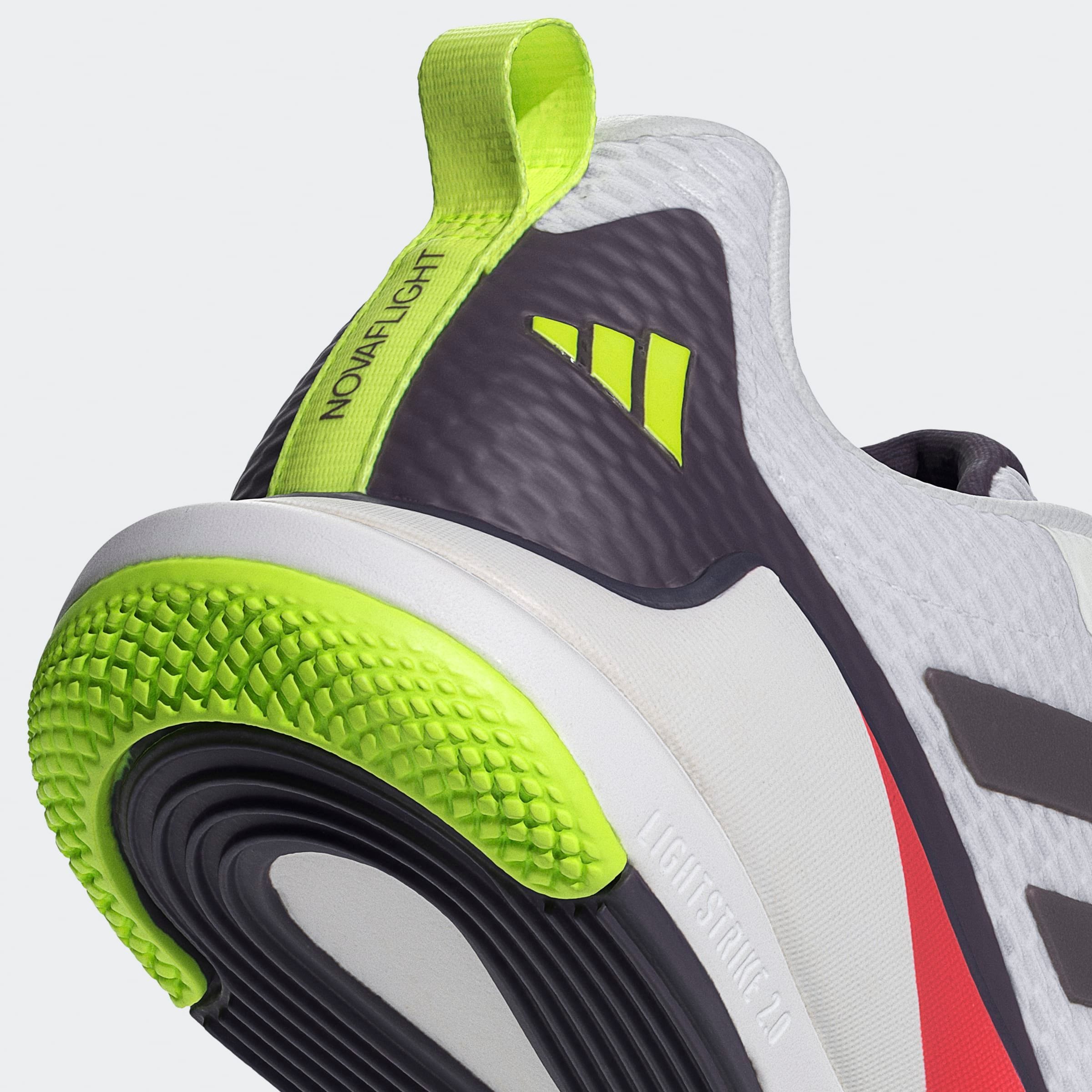 adidas Performance Hallenschuh »NOVAFLIGHT 2 INDOOR«, besonders geeignet für Volleyball
