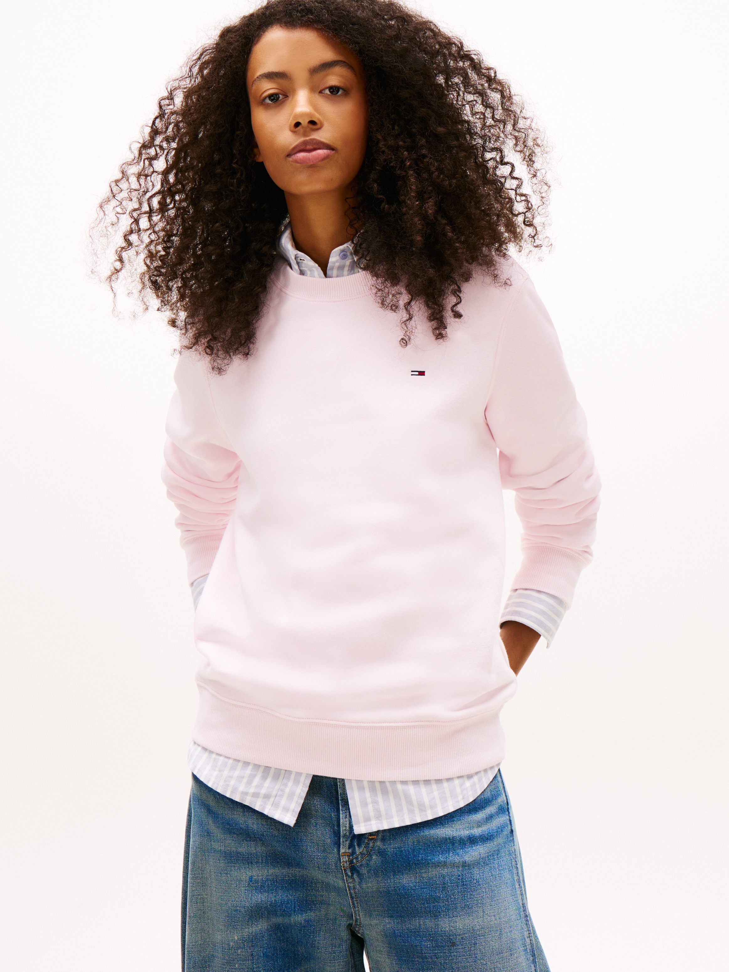 Tommy Jeans "TJW REG S FLAG CREW", mit Logostickerei günstig online kaufen