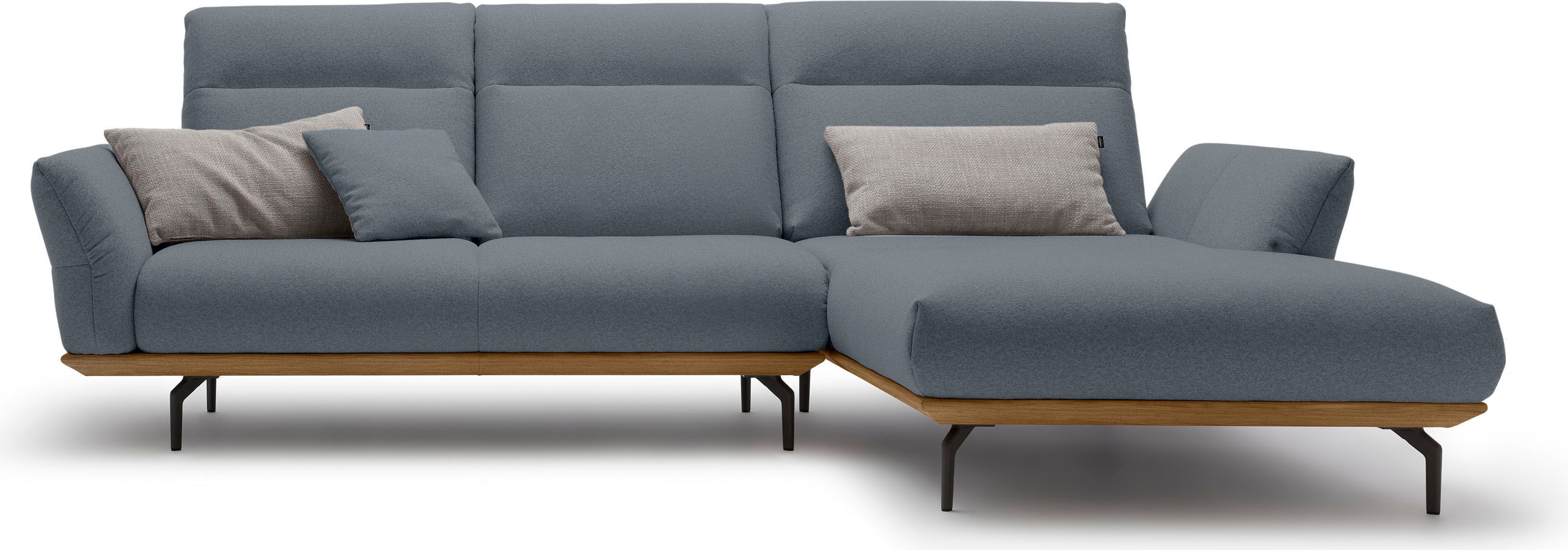 Creation BY ROLF BENZ Ecksofa "CR.460 Designsofa, verstellbare Rückenlehne, hochwertig & bequem" Sockel in Nussbaum, Winkelfüße in Umbragrau, Breite 298 cm