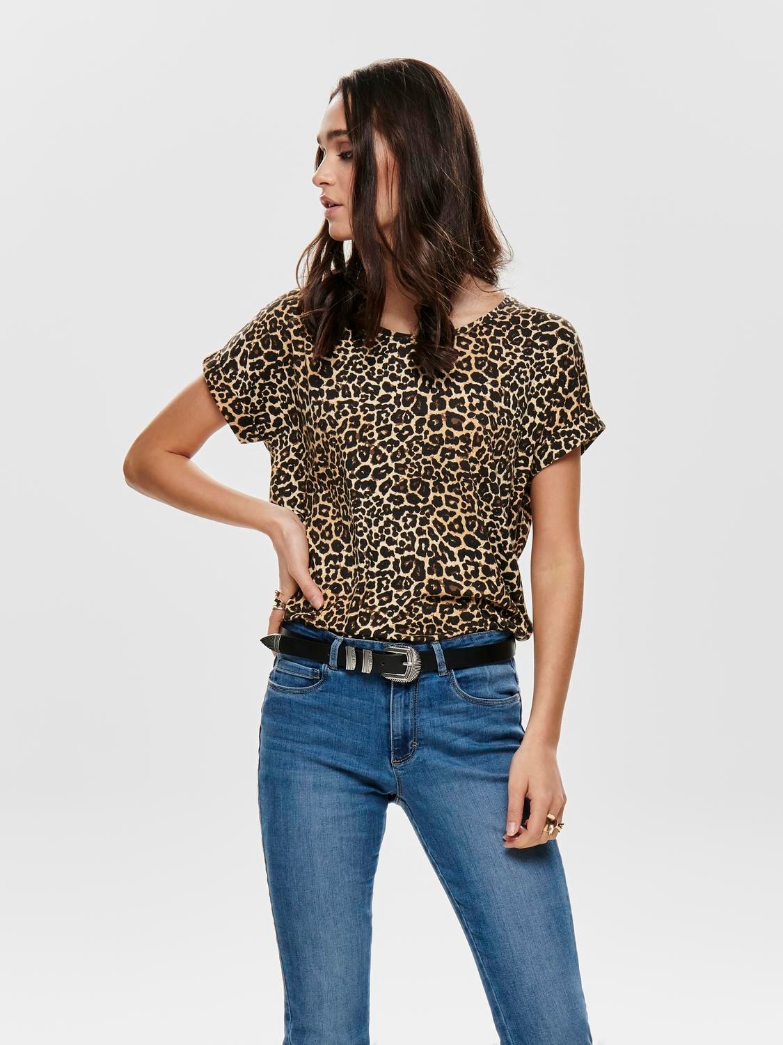 ONLY Kurzarmshirt "ONLMOSTER – Shirt mit Animal-Print und lockerem Schnitt" günstig online kaufen