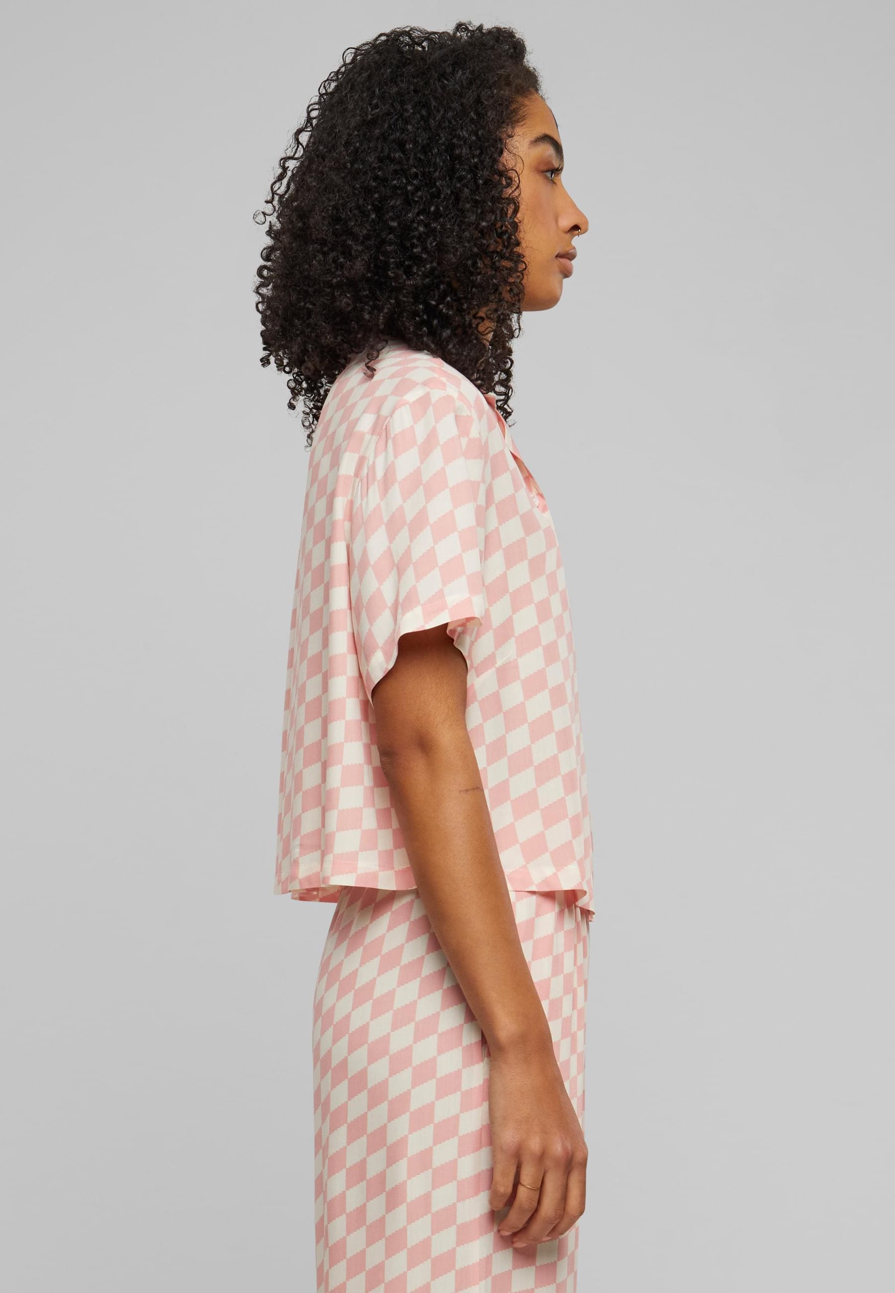 URBAN CLASSICS T-Shirt »Urban Classics Damen Ladies Resort Shirt«, (1 tlg.)