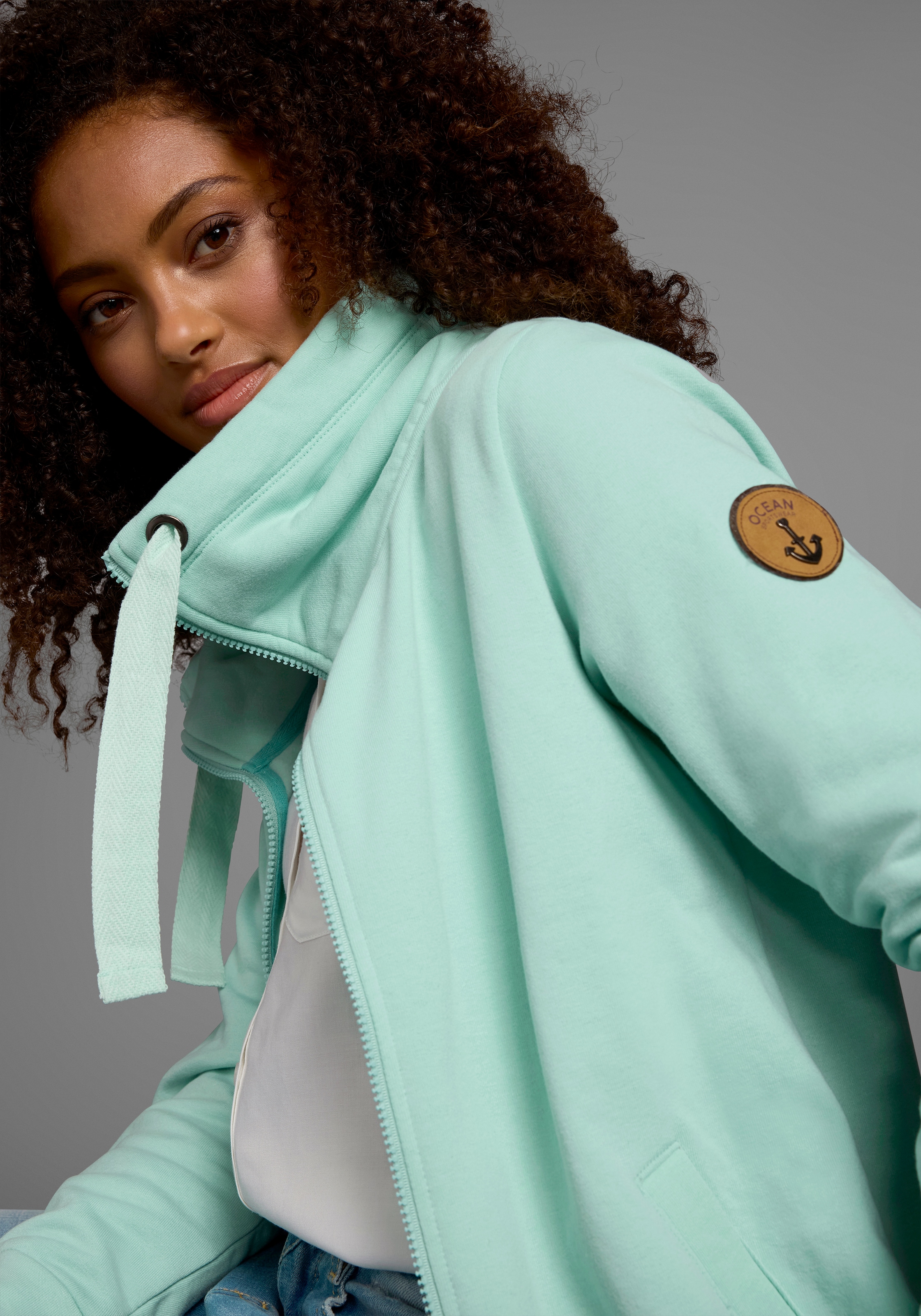 Ocean Sportswear Sweatjacke, mit voluminösem hohem Kragen