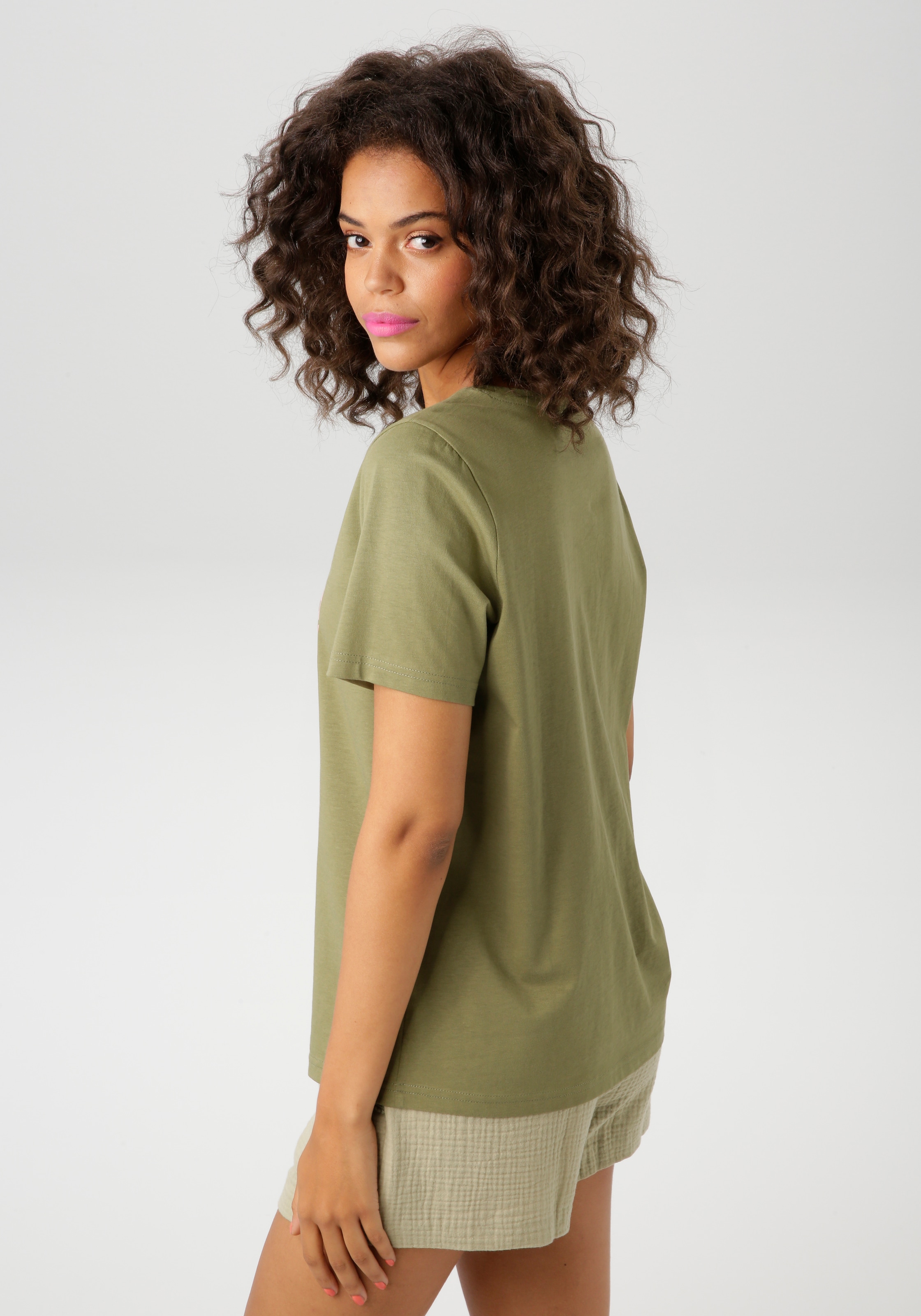 Aniston CASUAL T-Shirt, mit farbharmonischen Frontprint aus Foliendruck - NEUE KOLLEKTION