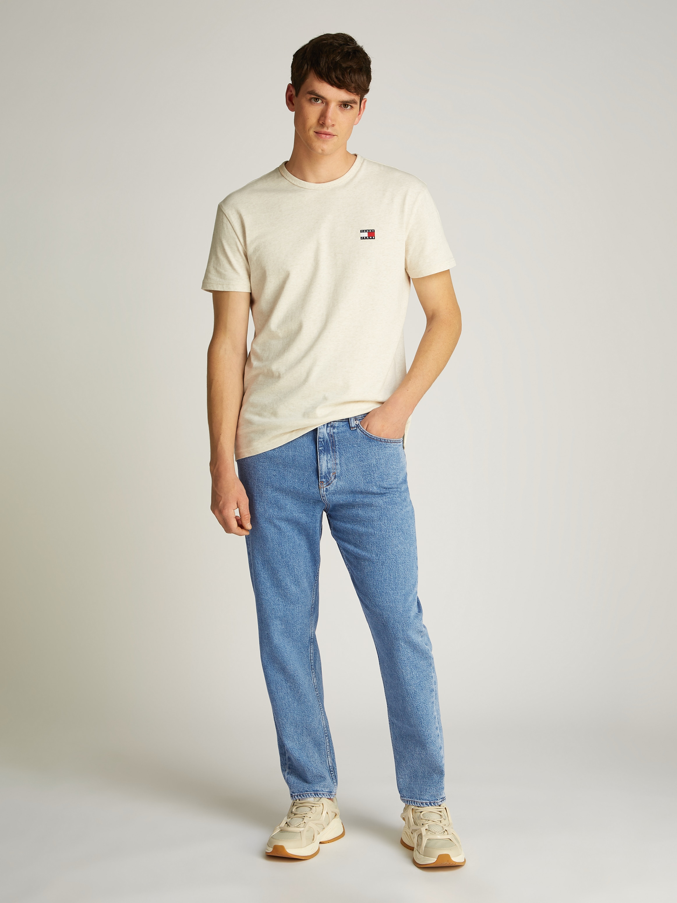 Tommy Jeans Gerade Jeans »Isaac Relaxed Tapered«, Mit Gürtelschlaufen