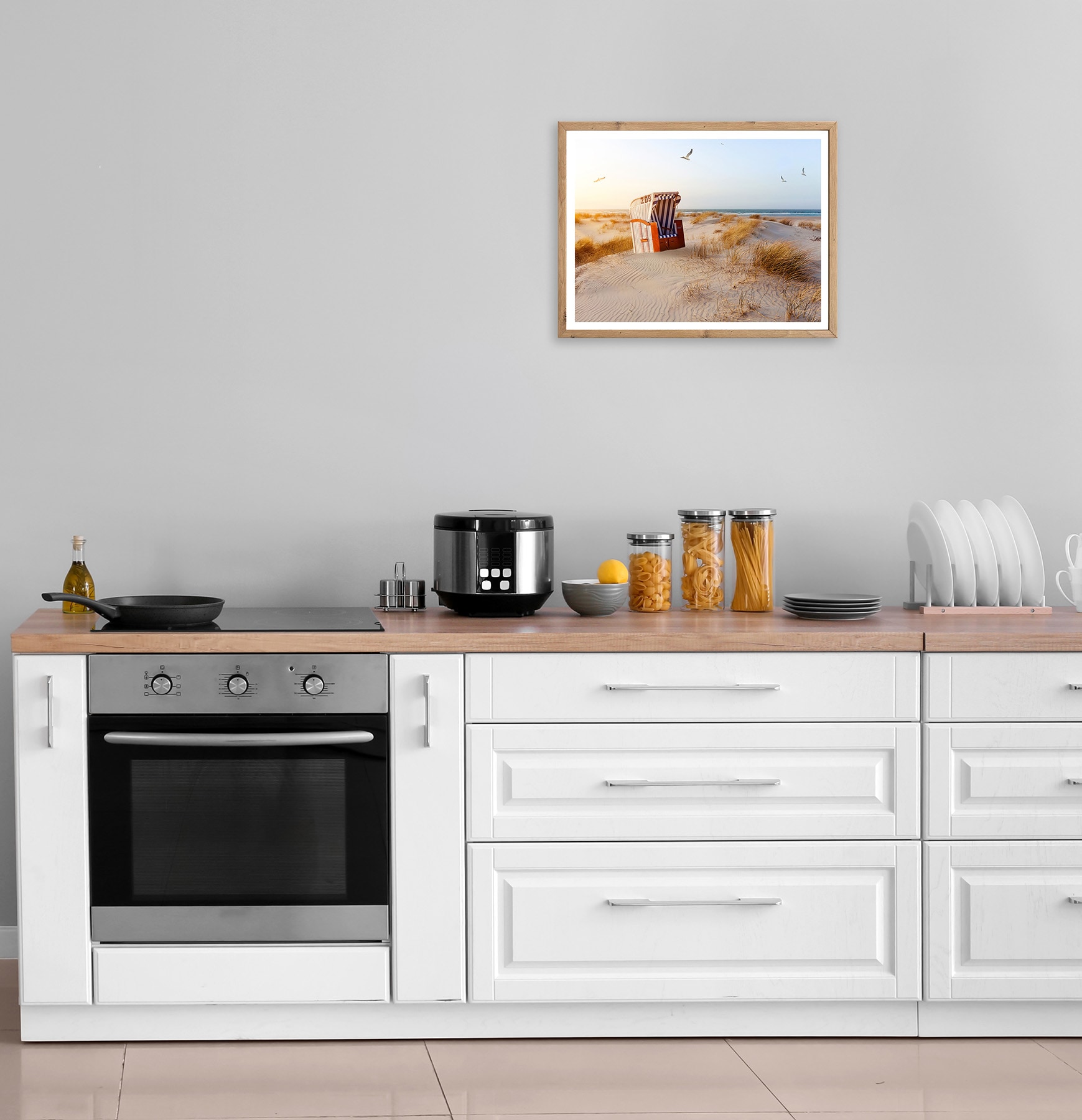 Bönninghoff Bild mit Rahmen »Wandbild gerahmt STRANDKORB DÜNE 40x50 cm – Maritime Wanddeko Küste« Landschaft | Meer | Meer Bilder | Natur | Strand | Strandbilder 1 Stk. tlg. mit dekorativem Rahmen