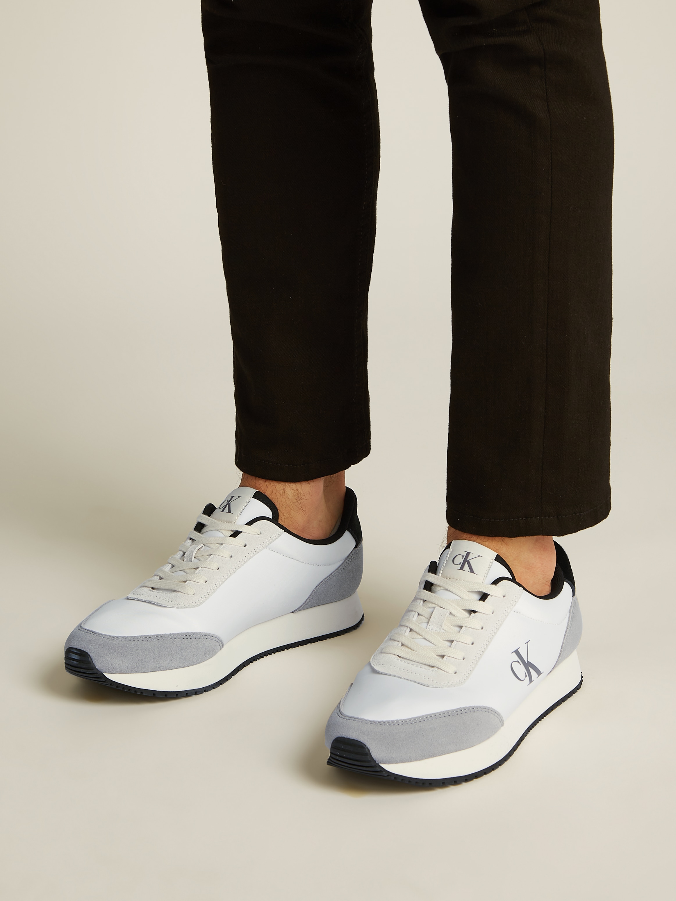 Calvin Klein Jeans Plateausneaker »RETRO RUNNER ICONIC SNK«, Freizeitschuh, Schnürschuh, Halbschuh mit seitlichem CK-Logo