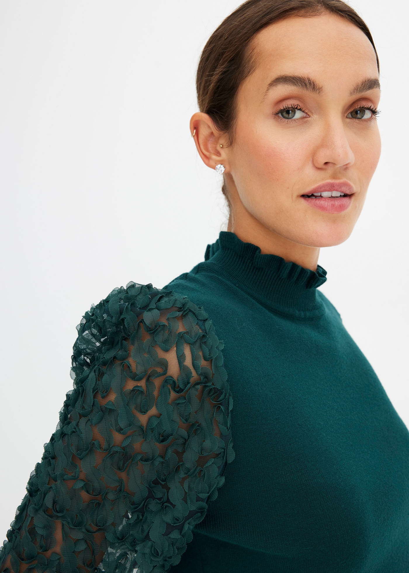 bonprix Rollkragenpullover »Rollkragenpullover aus fließendem Viskose-Mix« aus Viskose-Mix, mit Stehkragen, mit transparenten Ärmeln