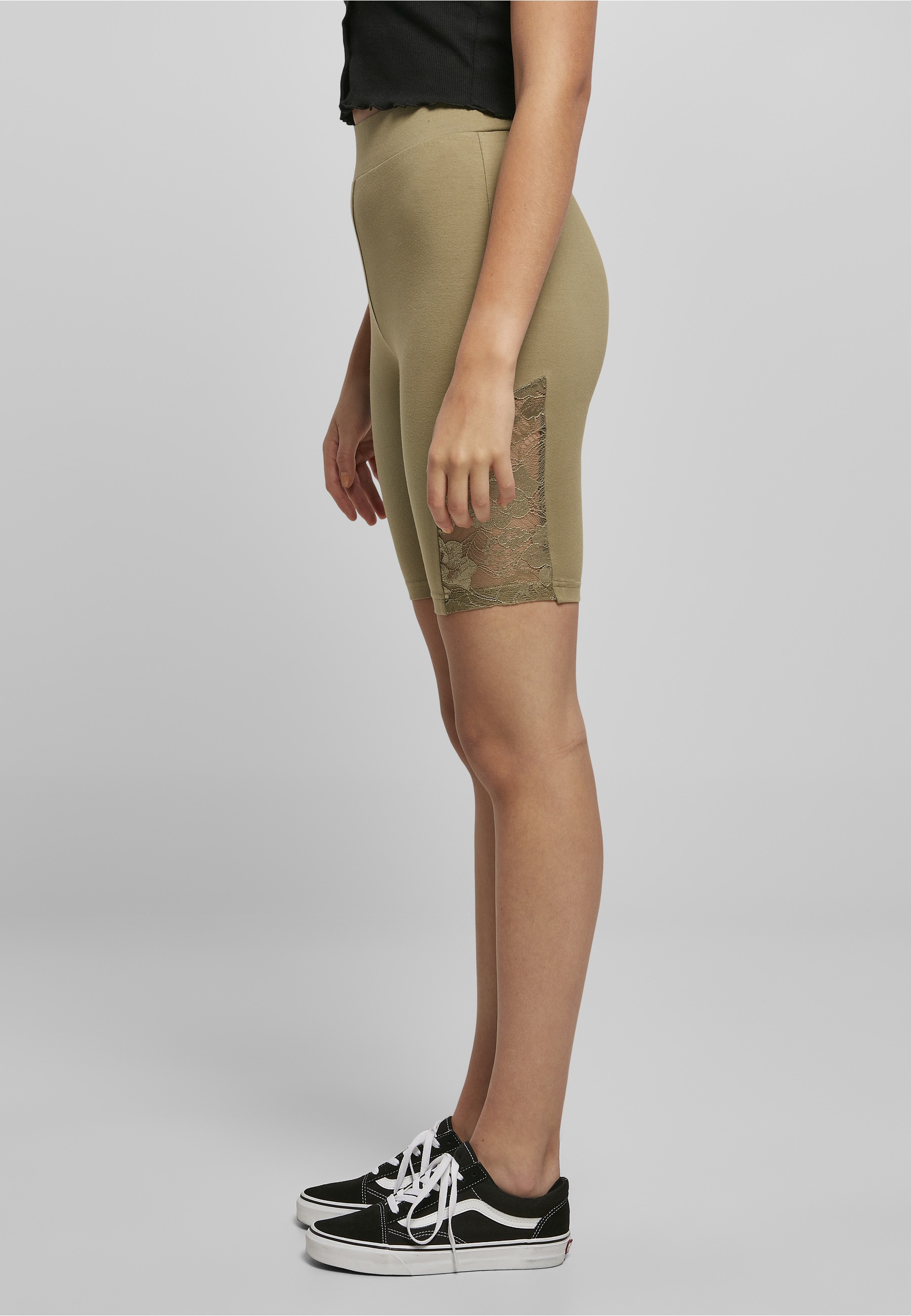 URBAN CLASSICS Radlerhose »Urban Classics Damen Ladies High Waist Lace Inset Cycle Shorts«