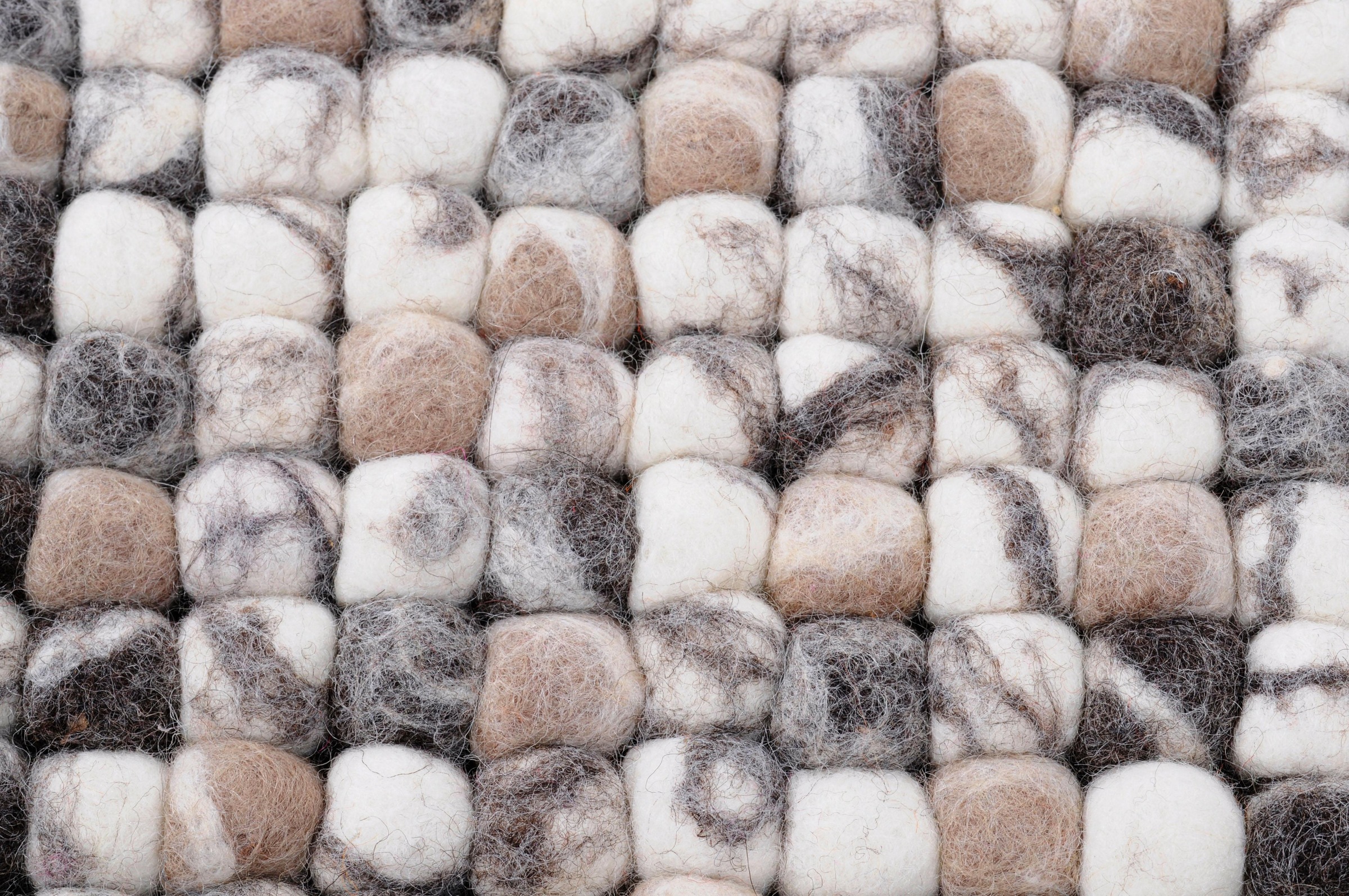 THEKO Läufer »Felty 2.2«, rechteckig, 22 mm Höhe, Teppich-Läufer, aus Filzkugeln, reine Wolle, handgefertigt