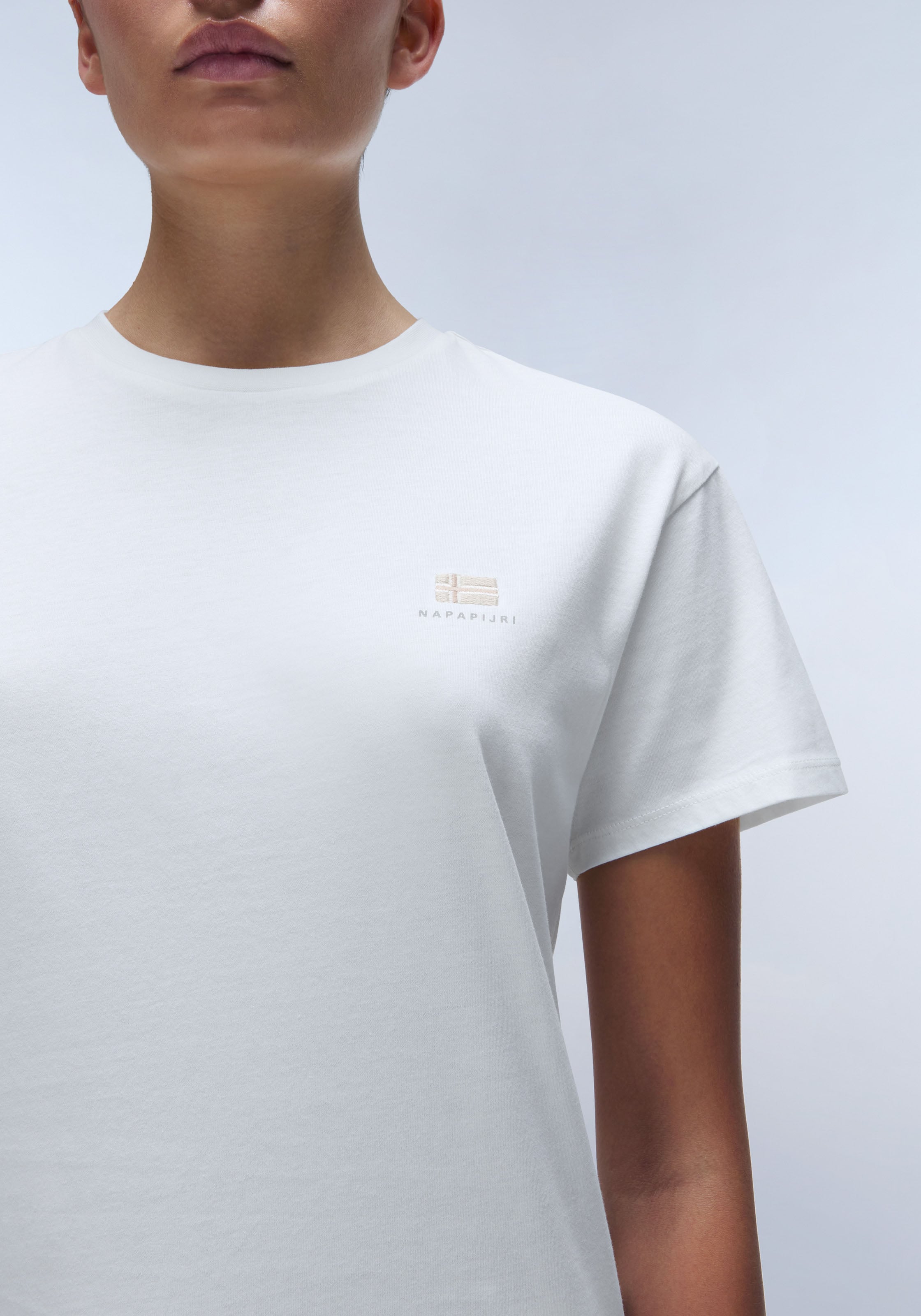 Napapijri T-Shirt »S-NINA 941 BLACK BEAUTY«, Mit Rundhalsausschnitt