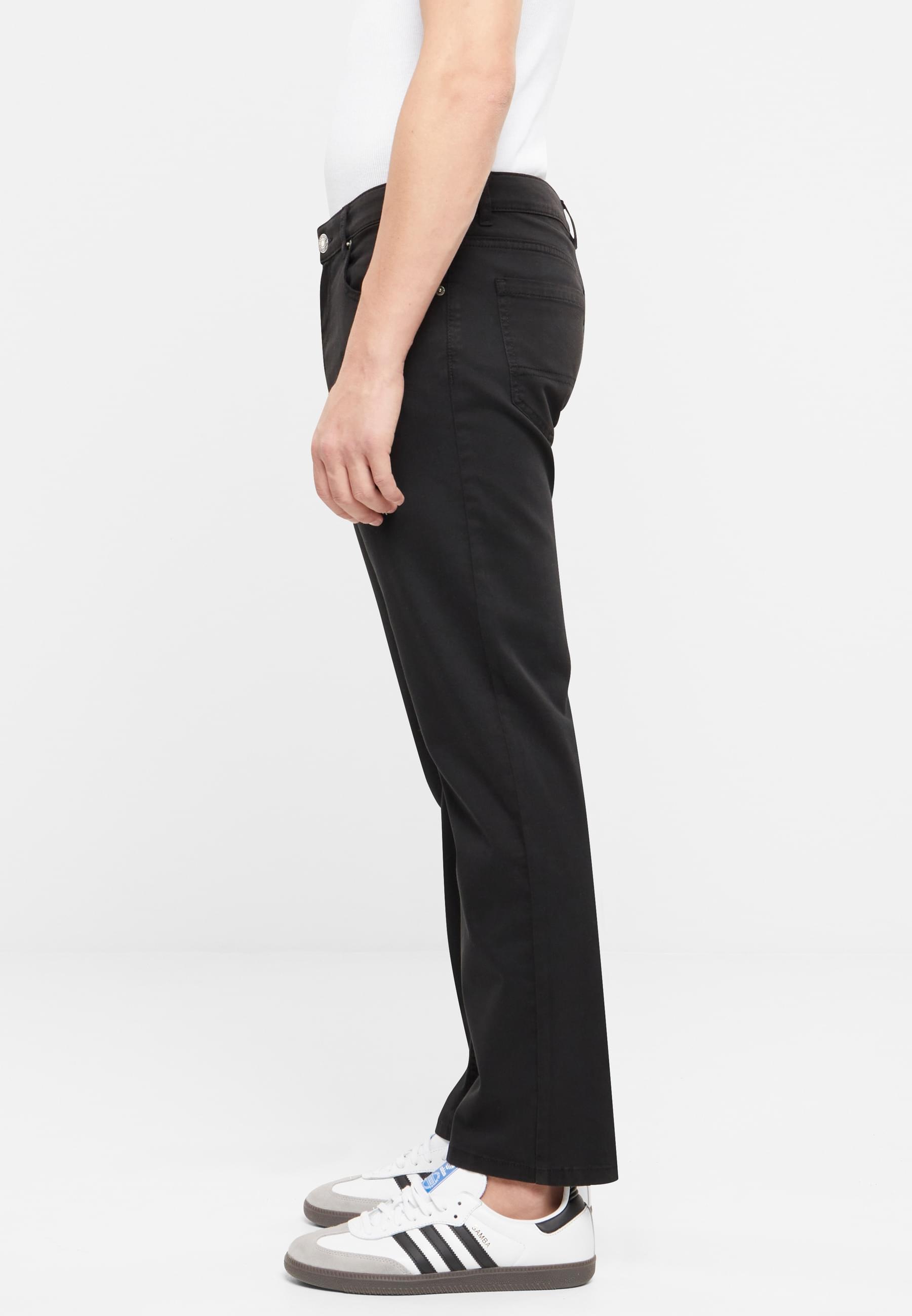 URBAN CLASSICS Stoffhose »Urban Classics Herren Stretch Twill 5 Pocket Pants«, (1 tlg.)
