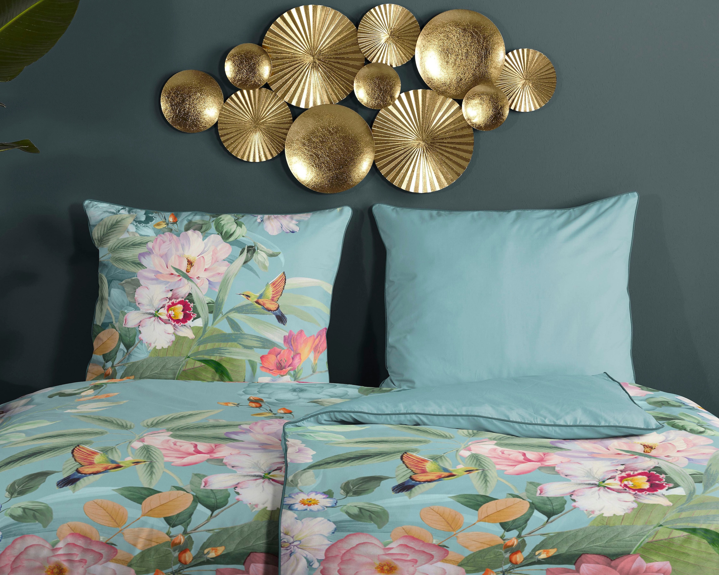Descanso Wendebettwäsche »Fungi«, Baumwolle, Satin, 135x200, Biese, Reißverschluss, Wende, Blumen Türkis
