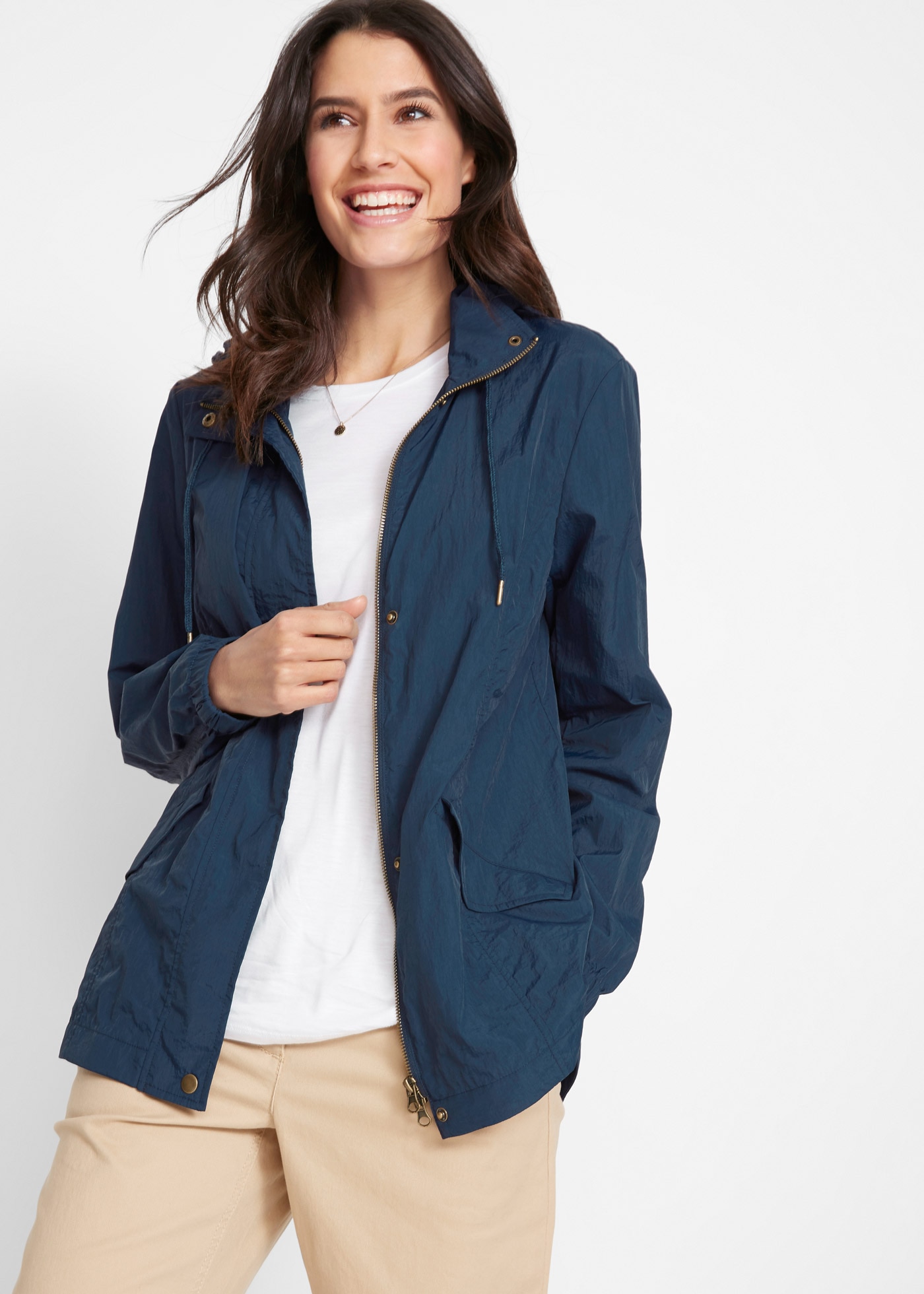 bonprix Allwetterjacke mit Kapuze sportlicher Stil, leichter Parka mit Kapu günstig online kaufen