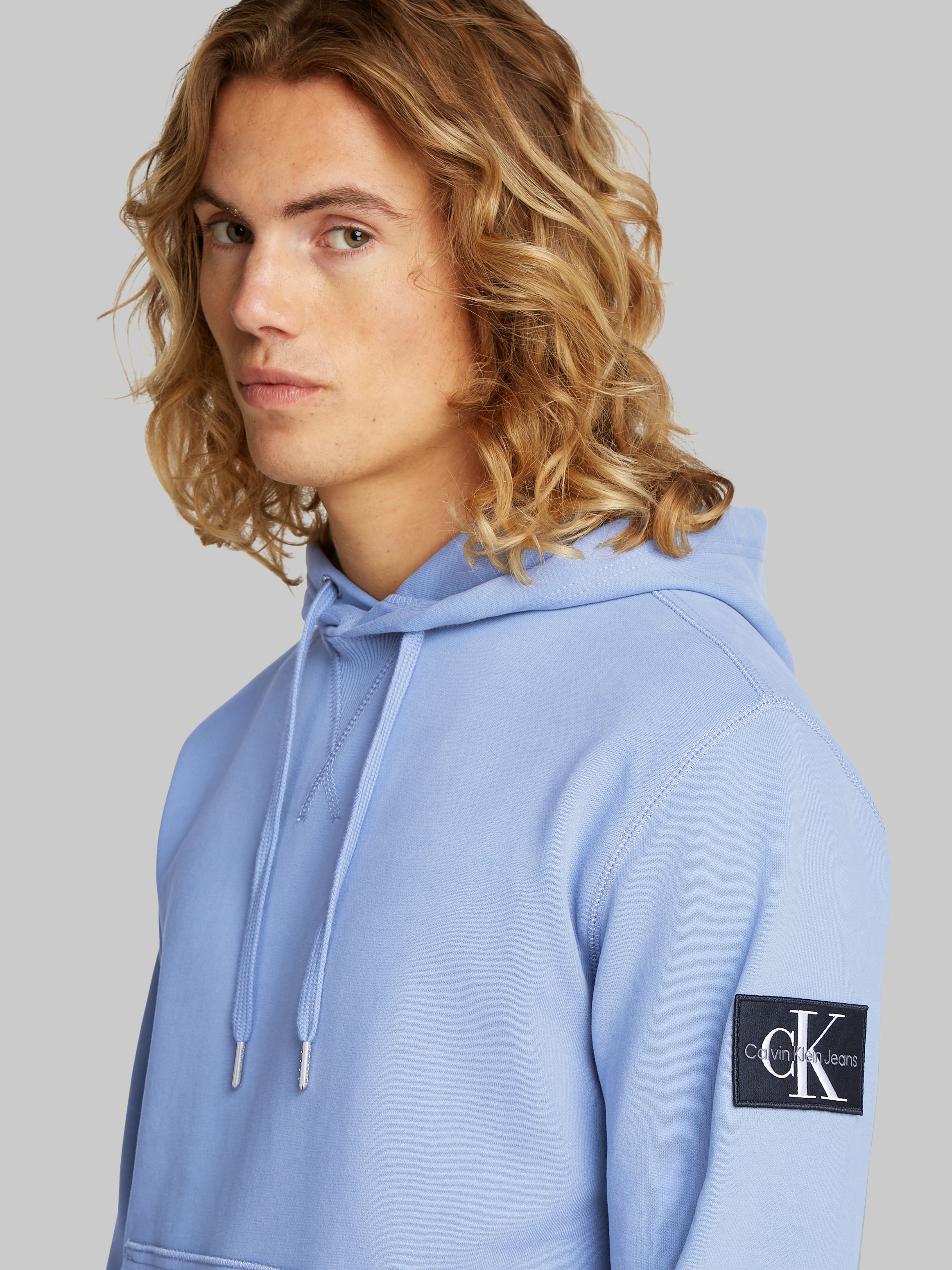 Calvin Klein Jeans Kapuzensweatshirt "BADGE HOODIE", mit Logopatch günstig online kaufen