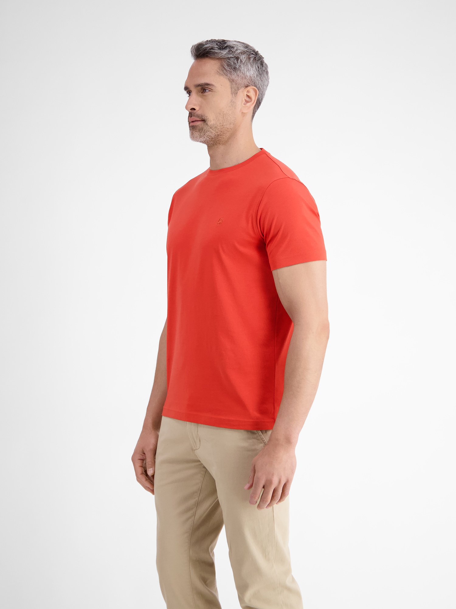 LERROS T-Shirt »LERROS Basic T-Shirt mit Logostitck, unifarben«
