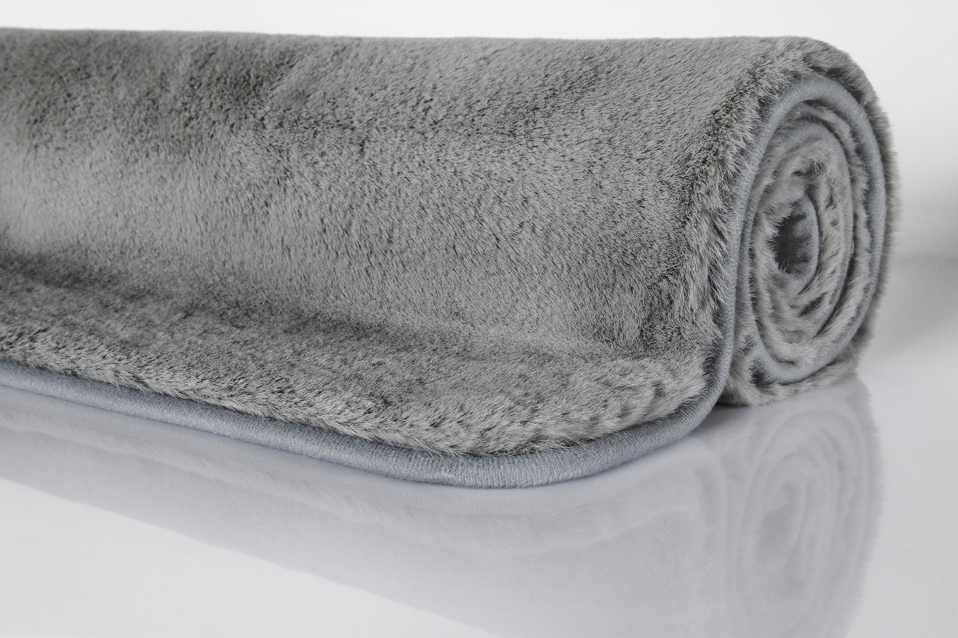Wecon home Basics Badematte »Emil«, waschbar, rutschfest, strapazierfähig, pflegeleicht und super weich