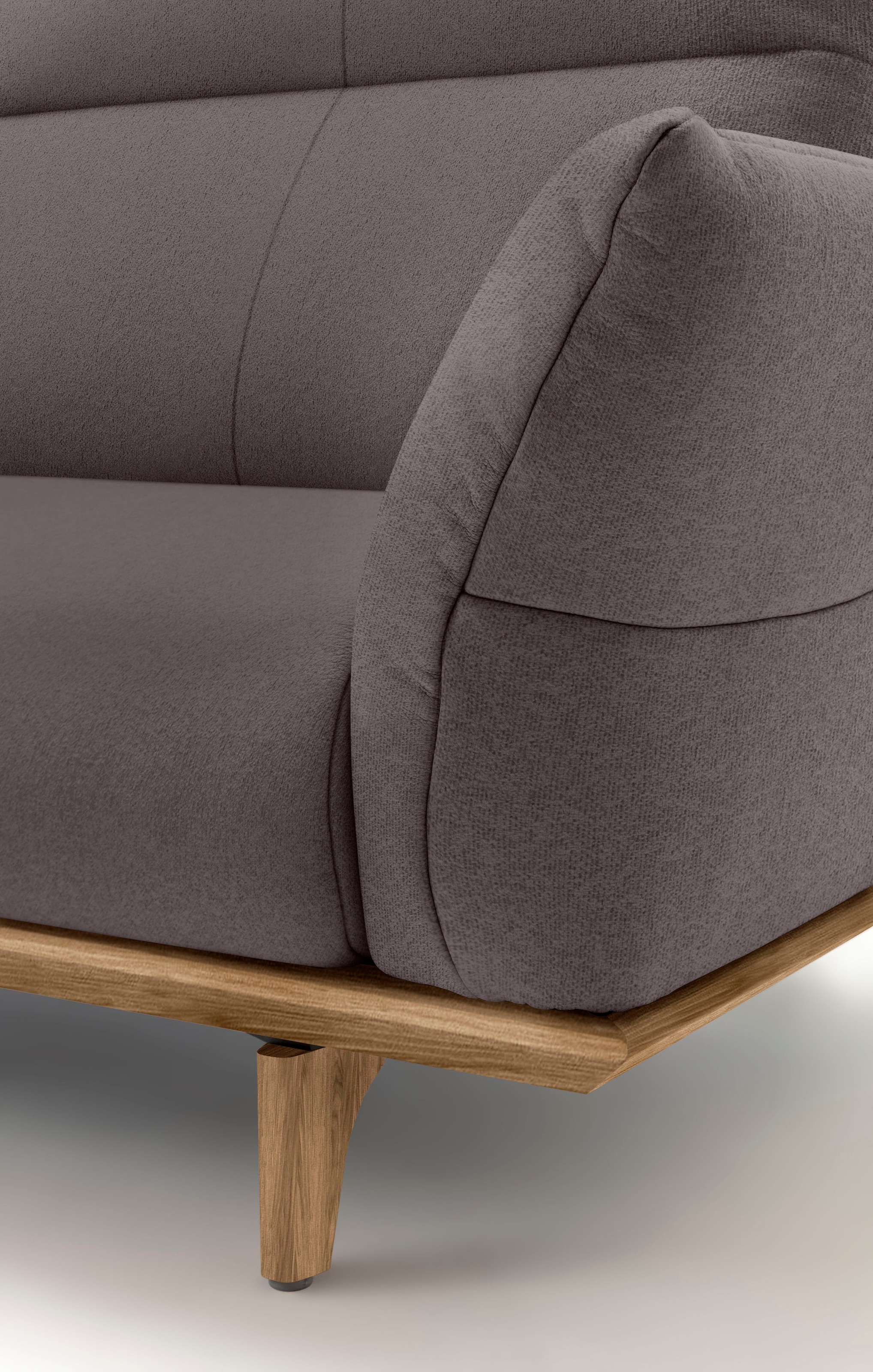 Creation BY ROLF BENZ 3,5-Sitzer »CR.460«, Sockel und Füße in Nussbaum, Breite 228 cm