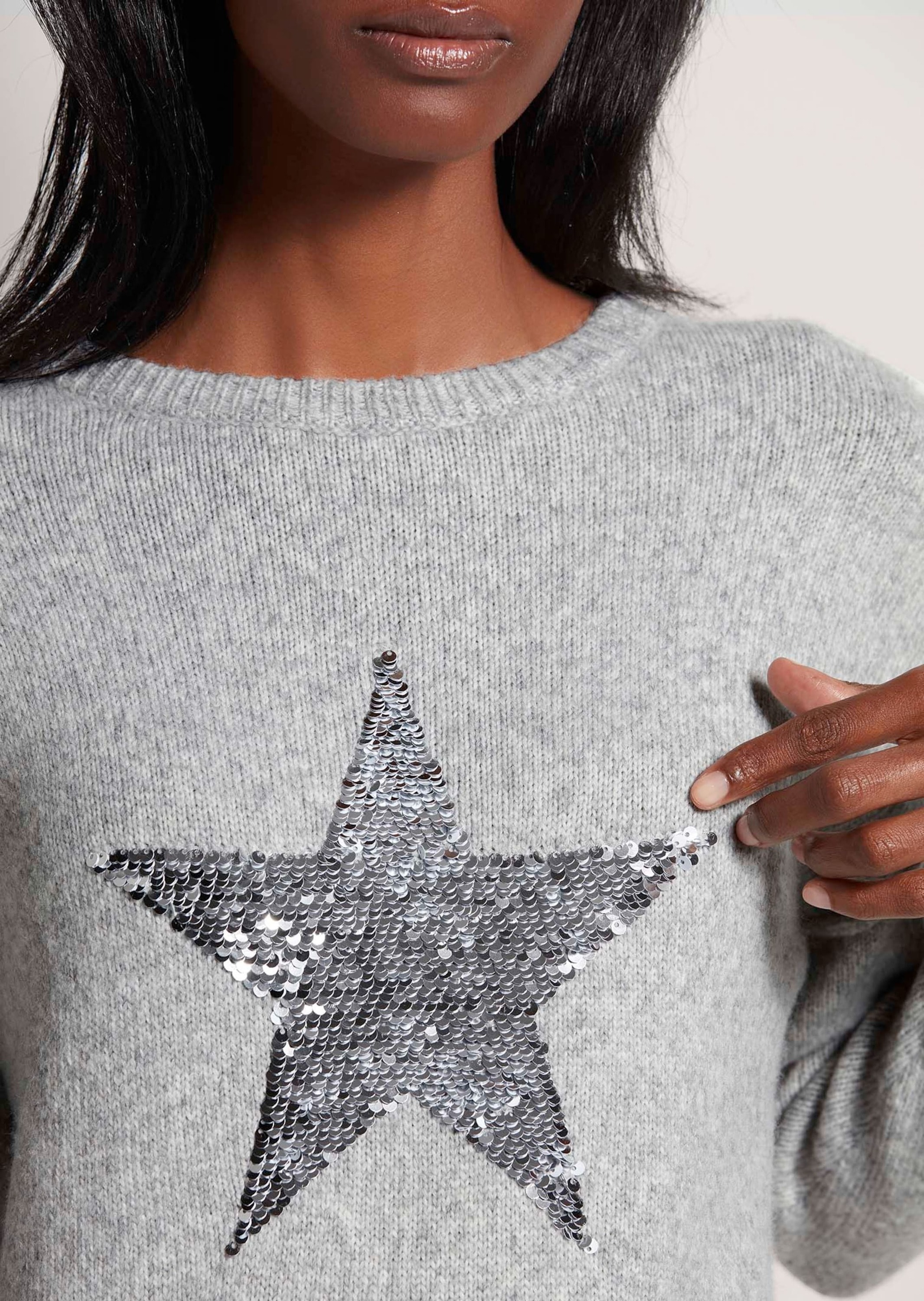 MADELEINE Longpullover »Pullover Rundhals-Pullover mit Stern«