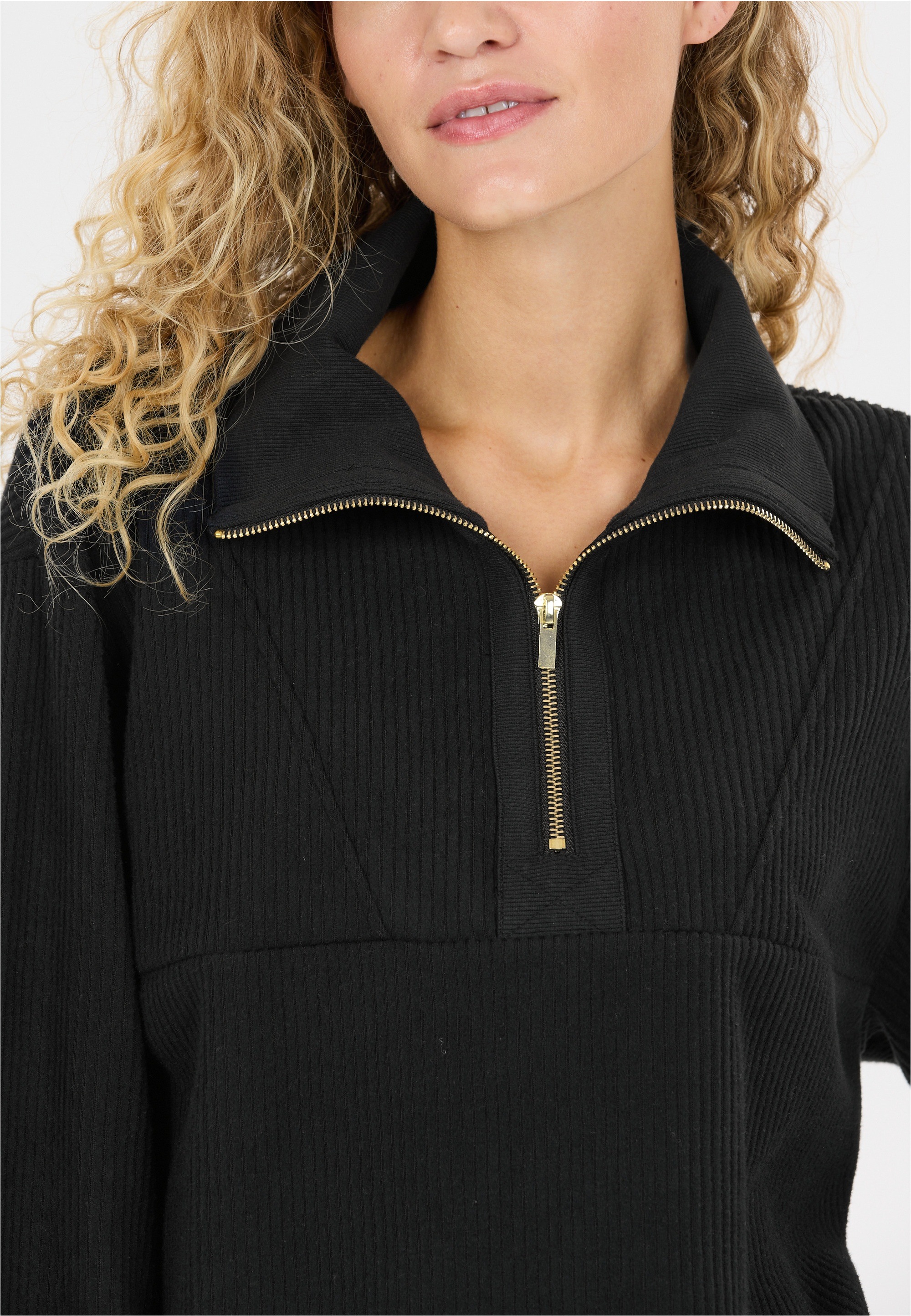 ATHLECIA Sweatshirt »Reiley«, mit komfortablem Half-Zip-Kragen
