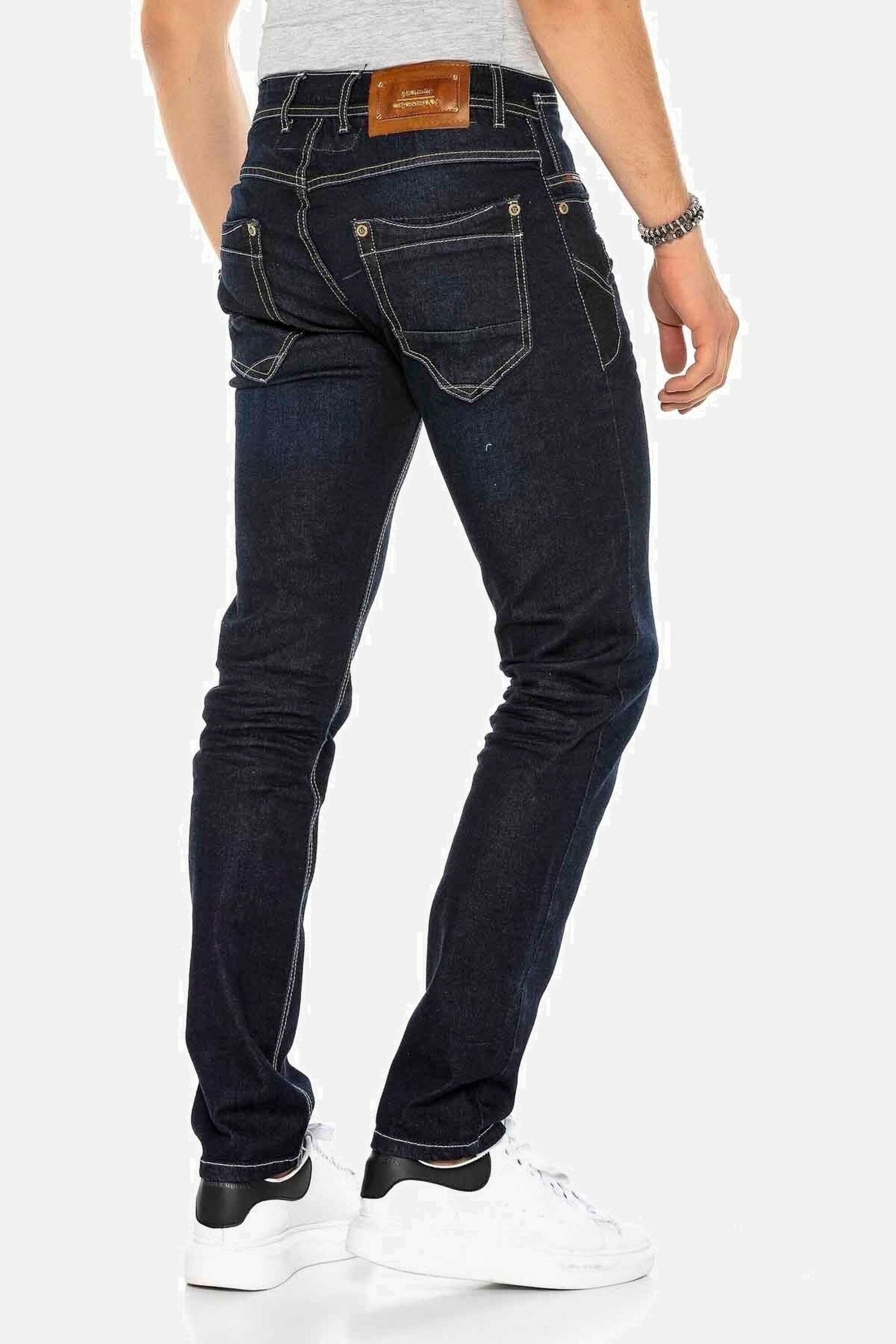 Cipo & Baxx Straight-Jeans »Jeans«, mit stilvollen Kontrastnähten, CD-395