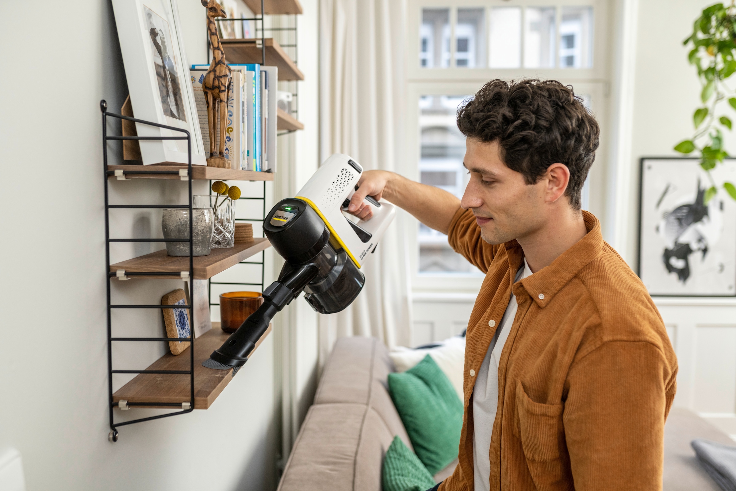 KÄRCHER Akku-Bodenstaubsauger »VC 4 Cordless myHome Pet *EU« eignet sich besonders gut für kleine Haushalte mit Haustieren.