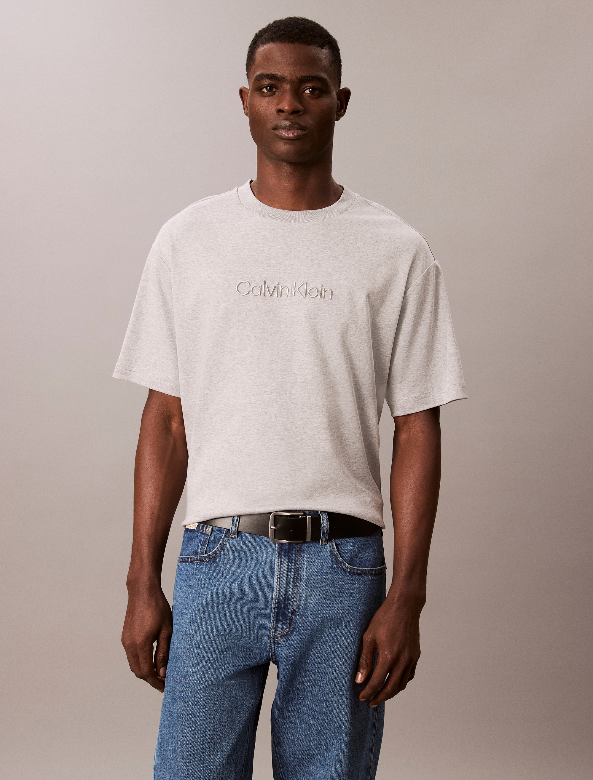 Calvin Klein T-Shirt "A - Rel Fashion Logo Tee", Mit Rundhalsausschnitt günstig online kaufen