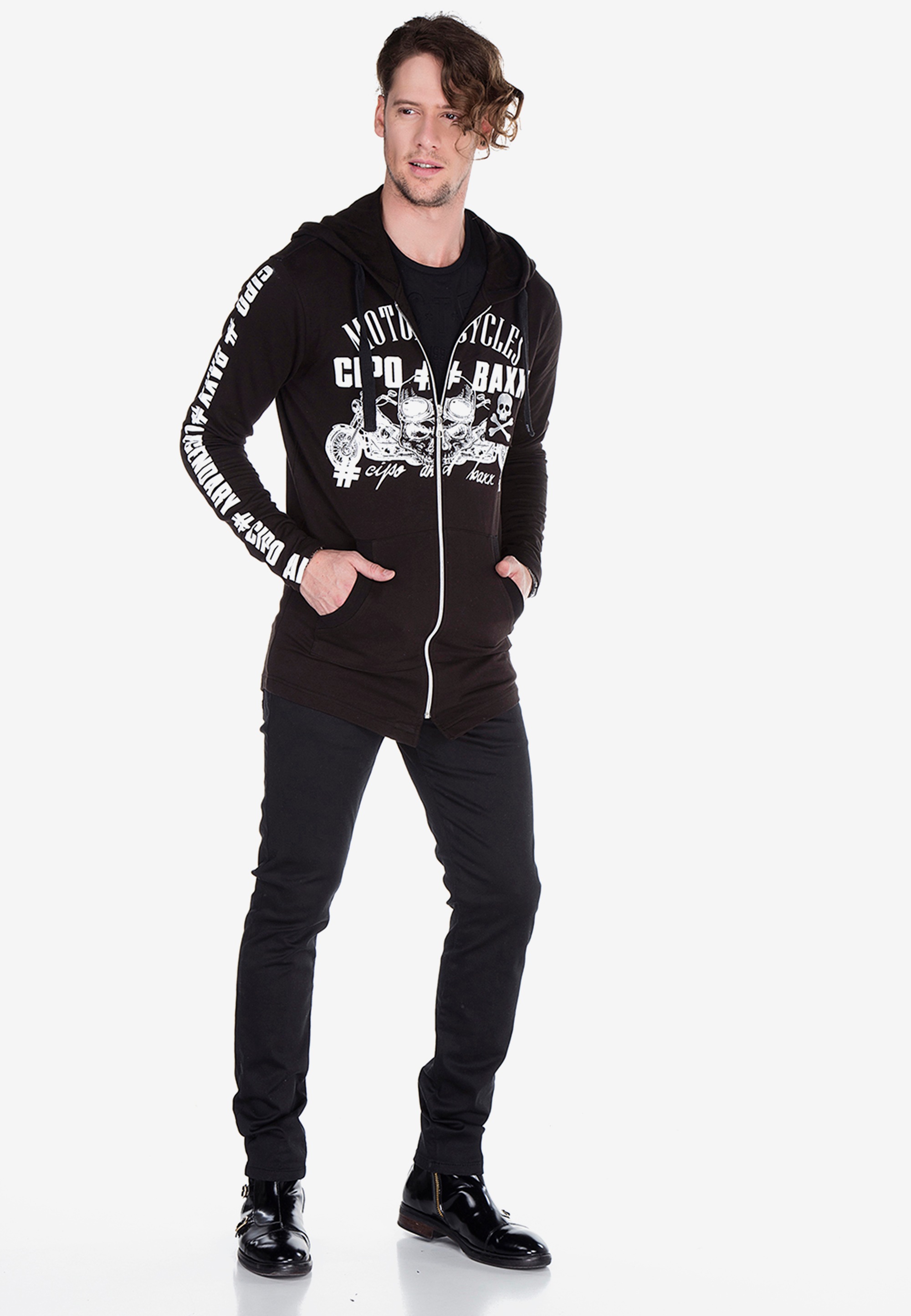 Cipo & Baxx Sweatjacke, mit trendigen Biker-Print-Elementen