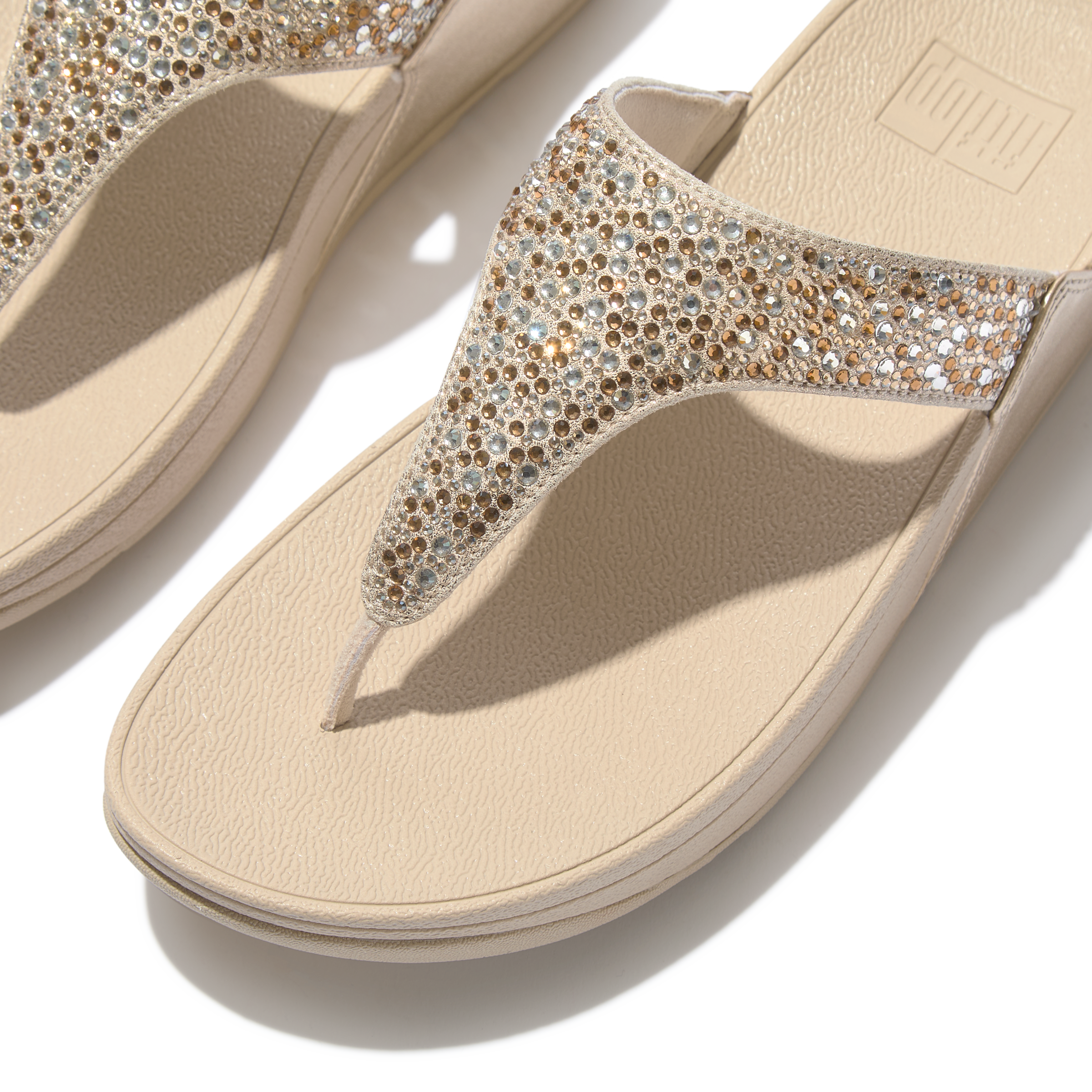 Fitflop Zehentrenner »LULU CRYSTAL-MIX METALLIC TOE-POST SANDALS«  Keilabsatz, Plateauschuh, Dianette mit mehrfarbigen Strasssteinchen