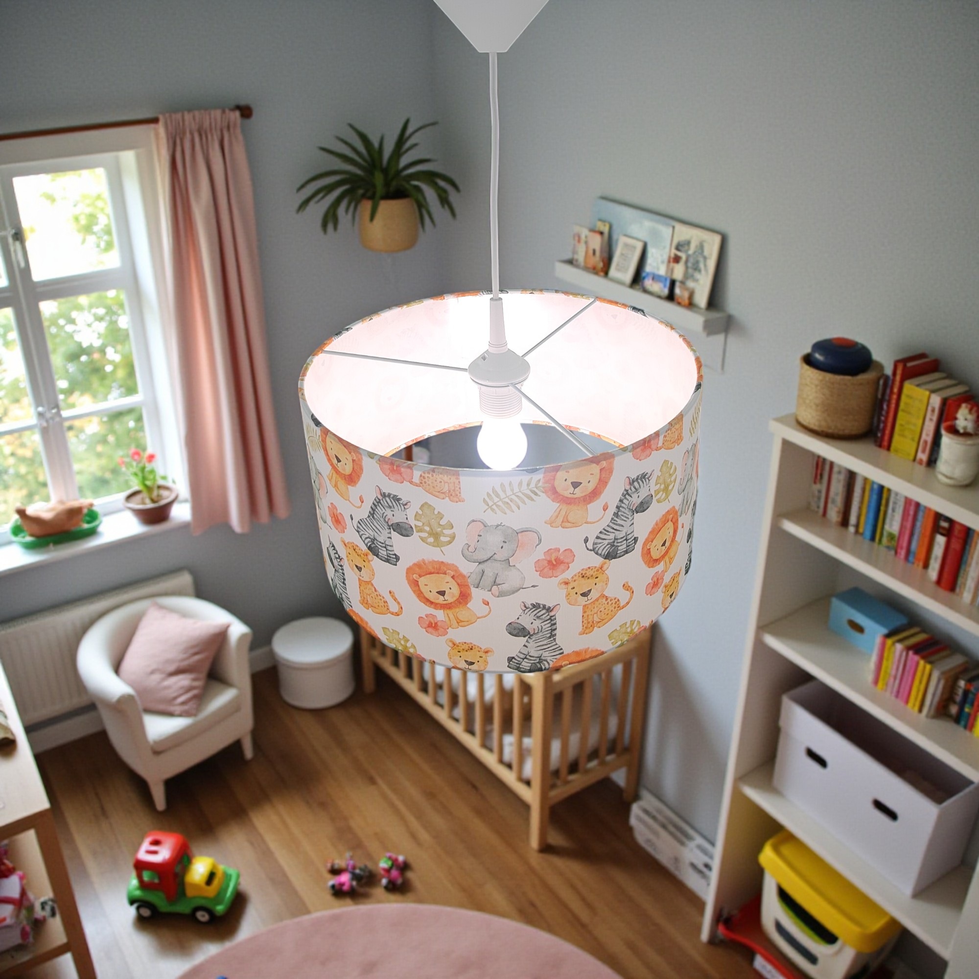 niermann Hängeleuchte »Stoff-Pendelleuchte Motiv "Little Safari", Kinderzimmer, Kinderlampe« E27 1 Stk. Stoffschirm, höhenverstellbare Pendelaufhängung, Made in Germany