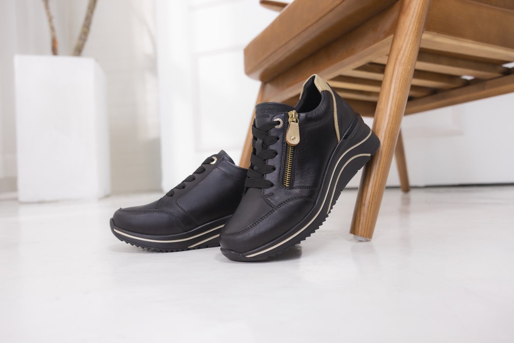 Remonte Keilsneaker, Freizeitschuh, Halbschuh, Schnürschuh mit goldfarbenem günstig online kaufen