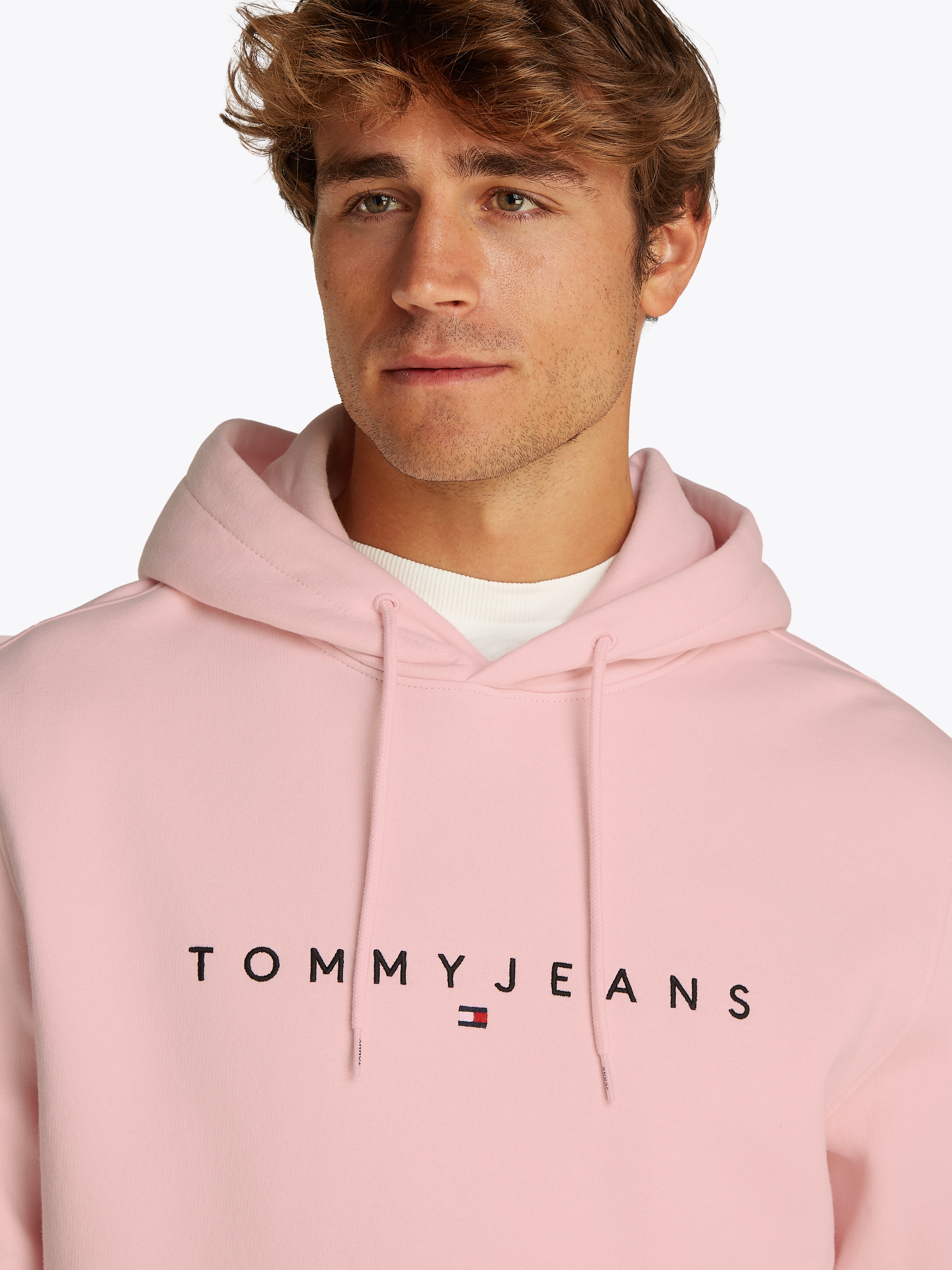 Tommy Jeans Hoodie »TJM REG LINEAR LOGO HOODIE EXT«, mit Logo-Stickerei