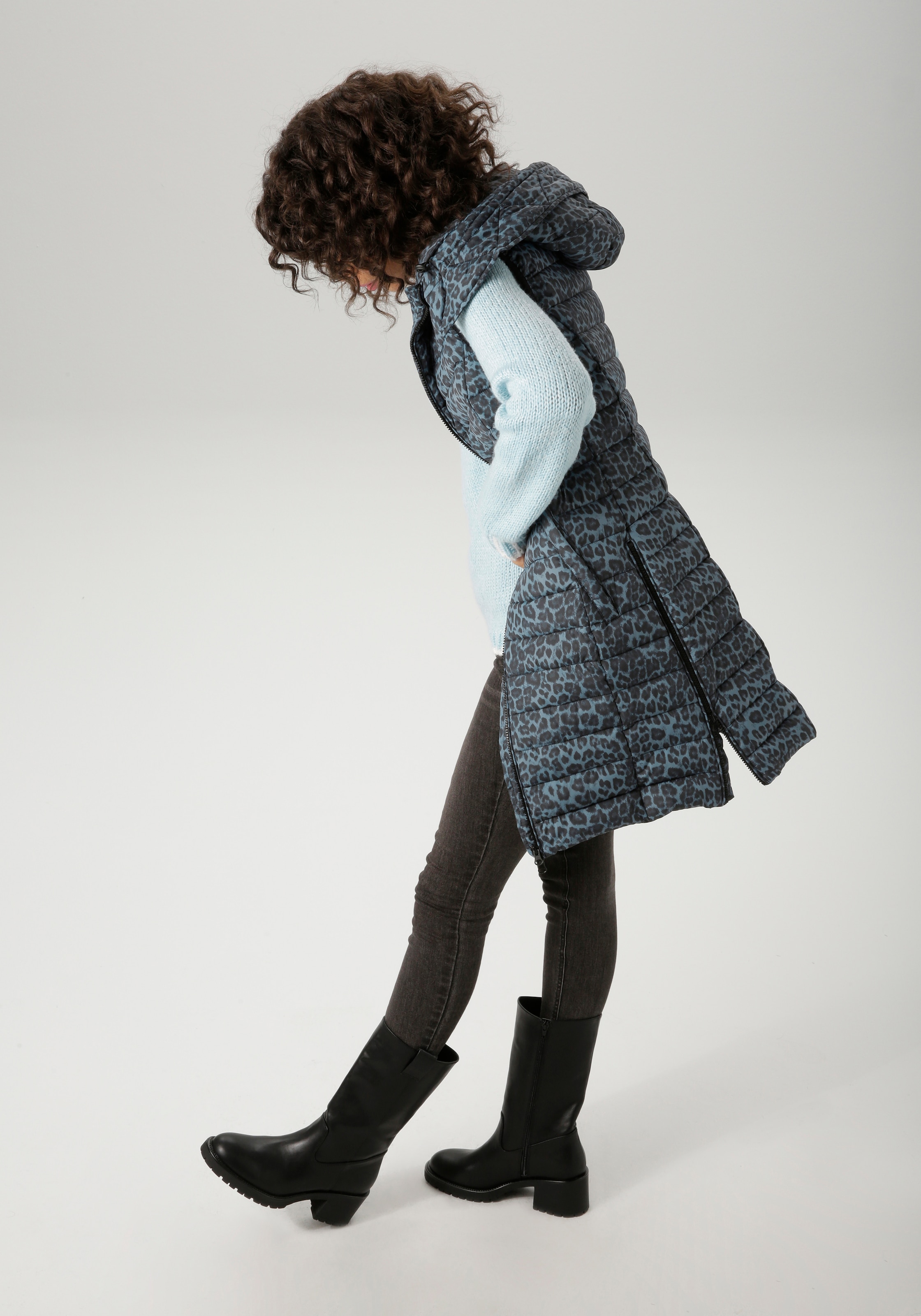 Aniston CASUAL Steppweste, im extravaganten Leo-Muster - NEUE KOLLEKTION