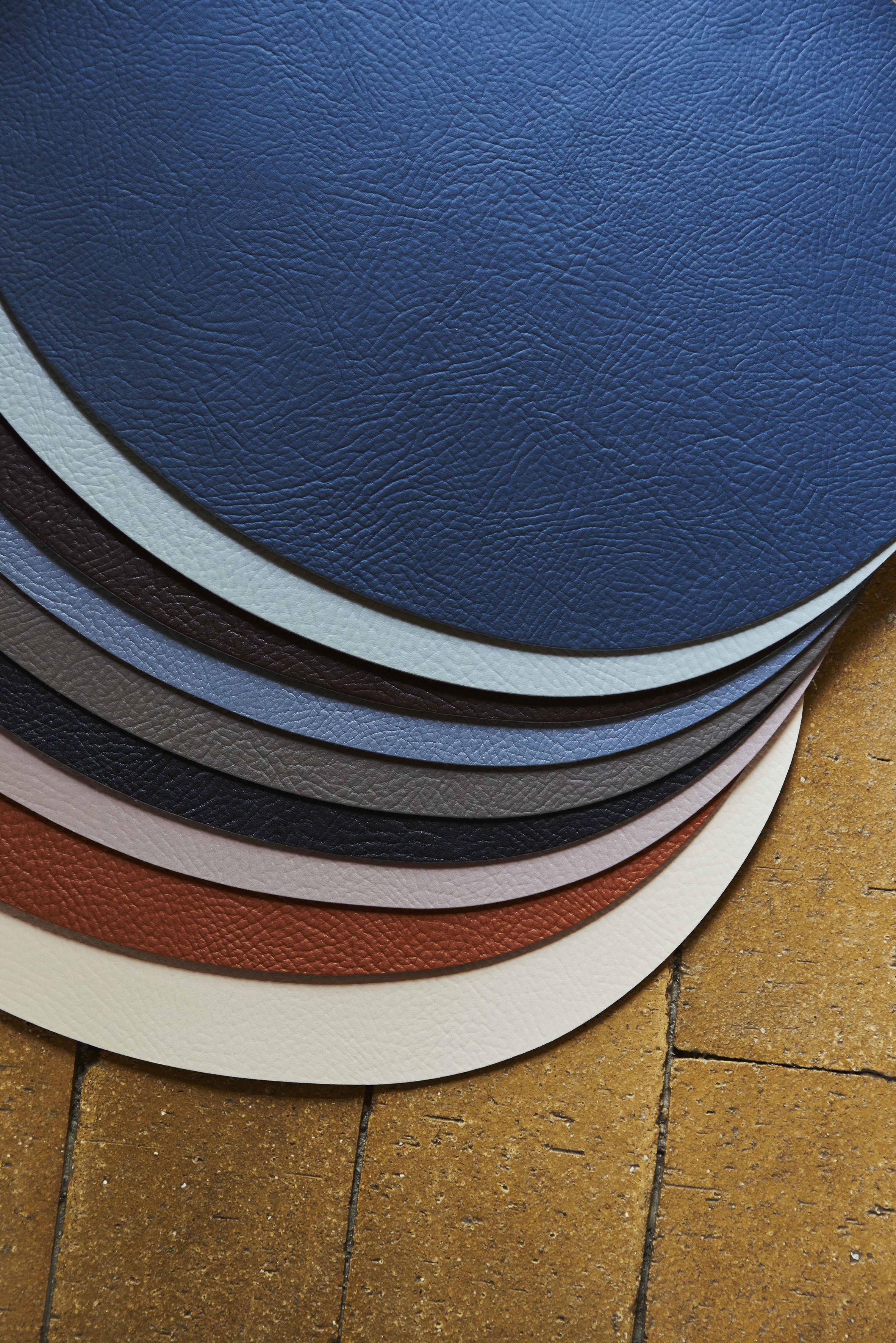 Thumbnail - aida RAW Platzset "Buffalo" 95 % Recycelleder