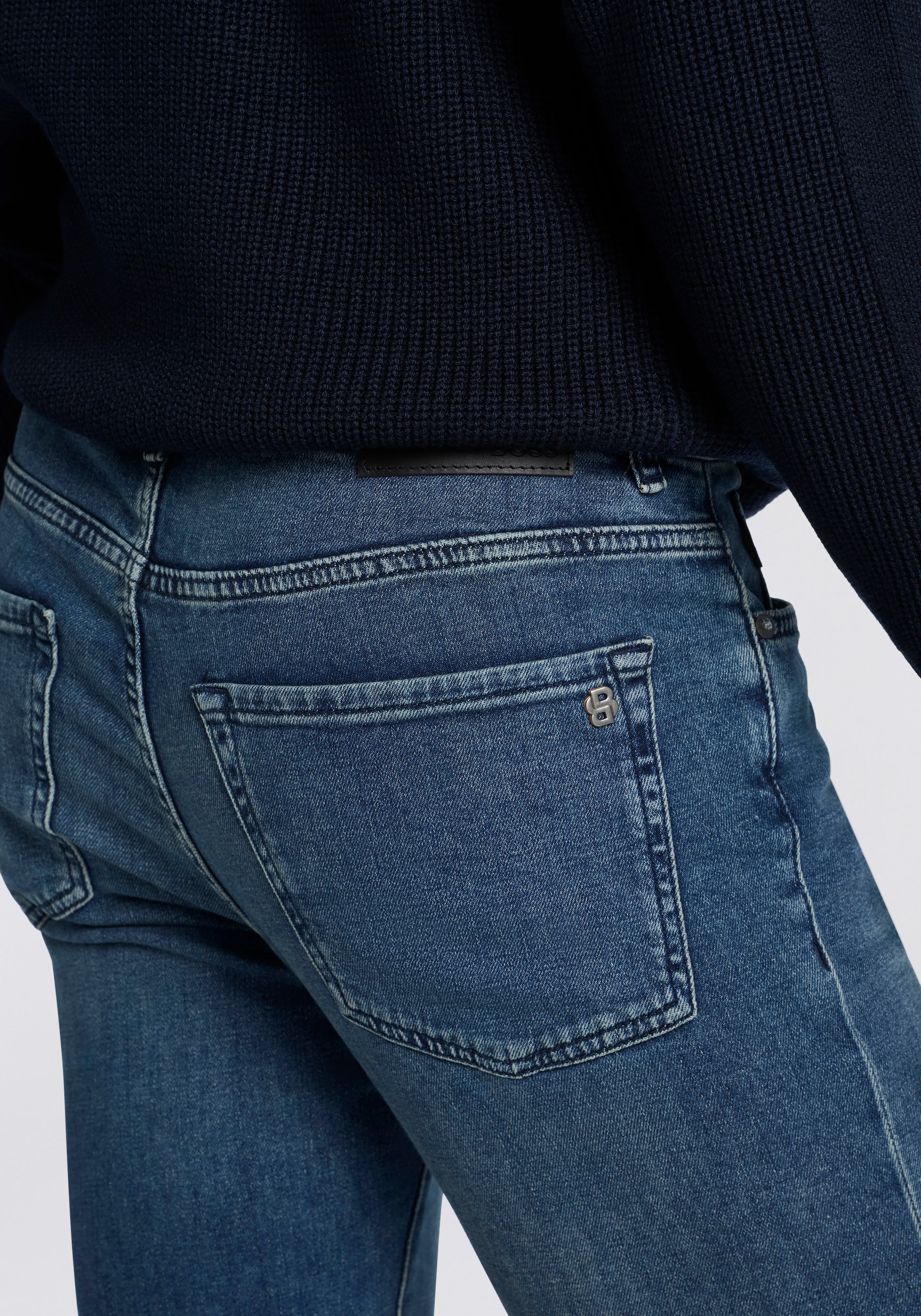 BOSS ORANGE Tapered-fit-Jeans »ONYX«, in 5-Pocket-Form