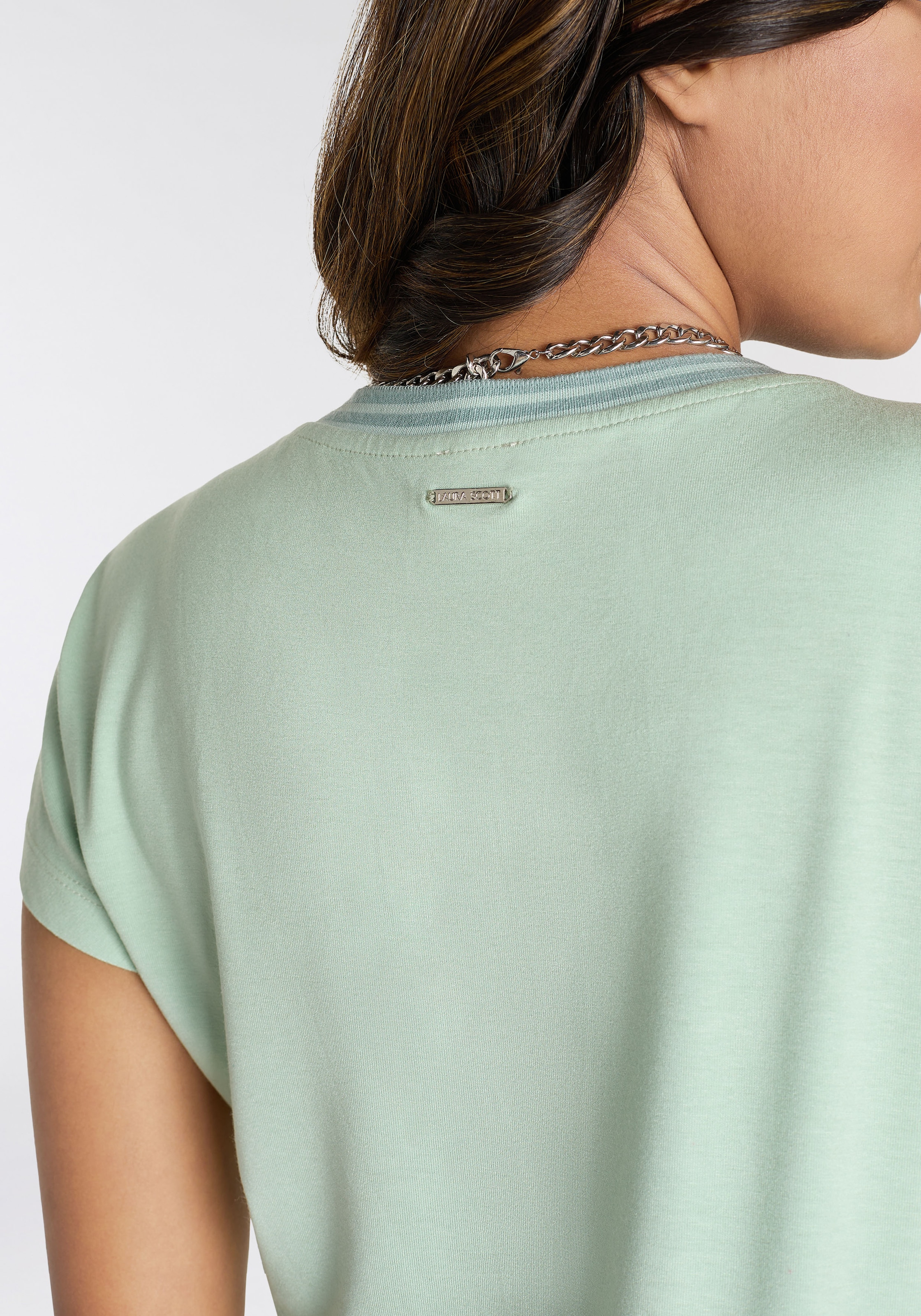 Laura Scott T-Shirt, mit sportlichem V-Ausschnitt