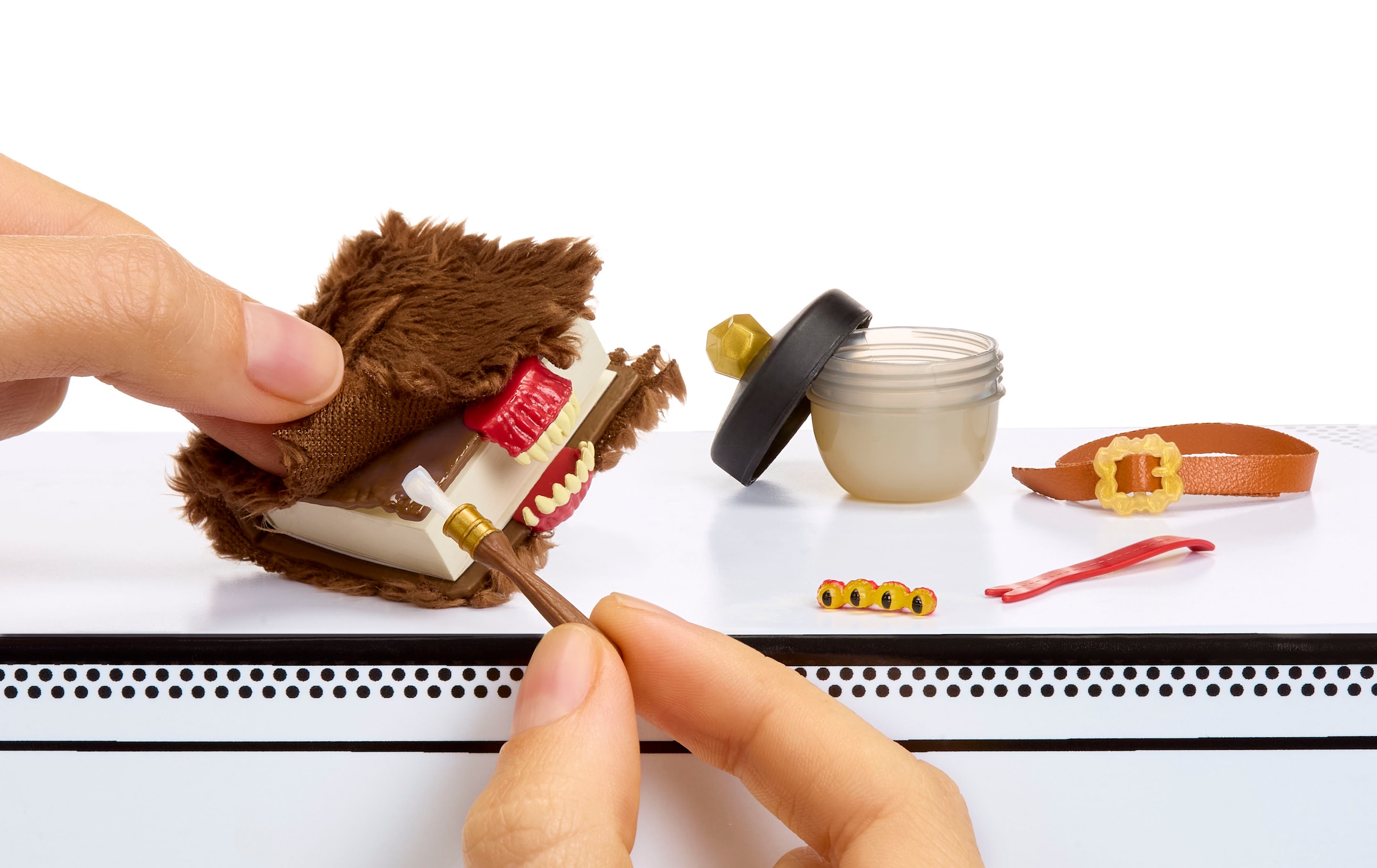 MGA ENTERTAINMENT Kreativset »MGA's Miniverse - Make It Mini Harry Potter Back to Hogwarts«, sortiere Lieferung
