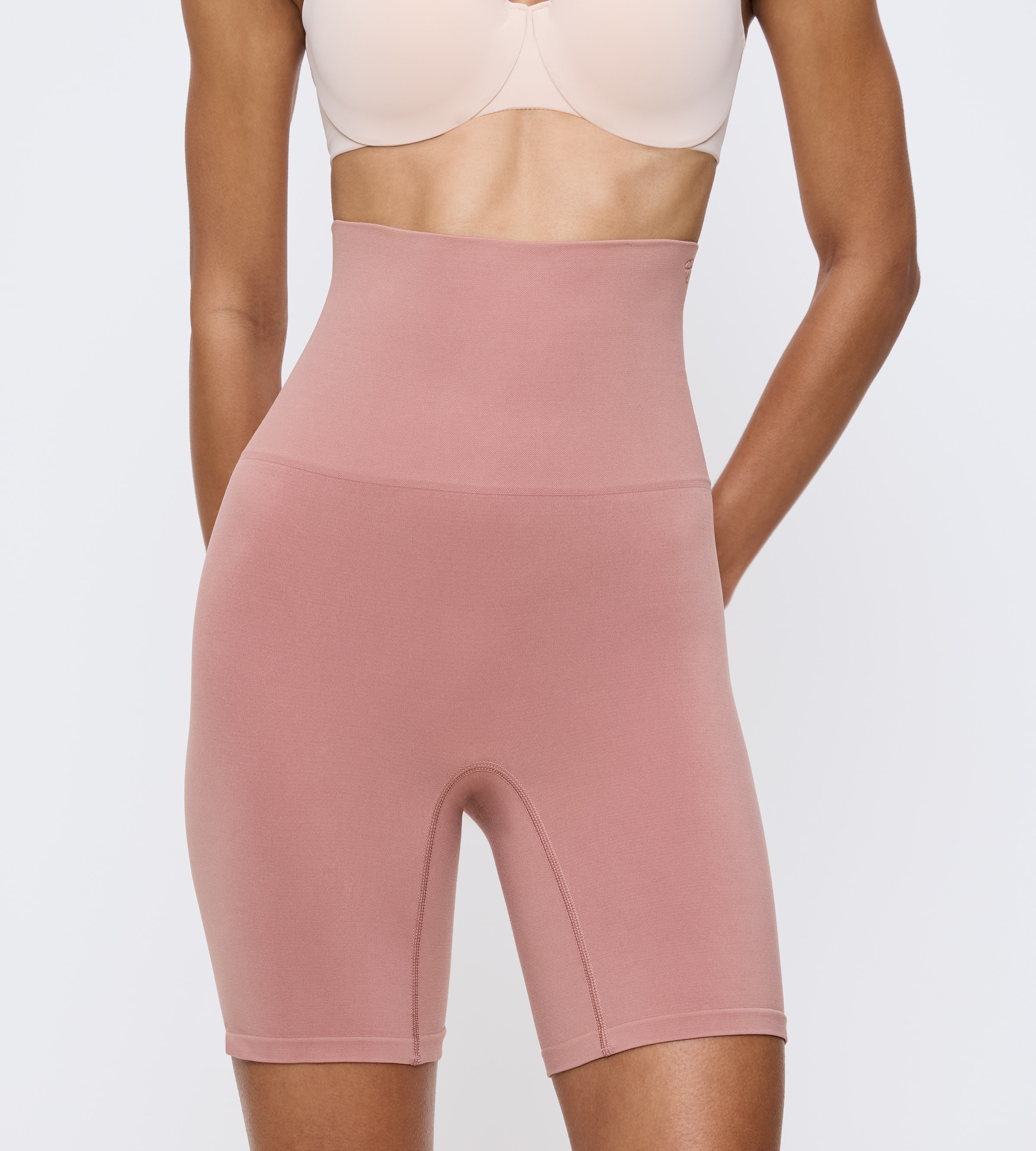 Triumph Panty »Soft Sculpt«, nahtlos, formend, hohe Abdeckung, mittlerer Halt, Bandeau-Strickbund